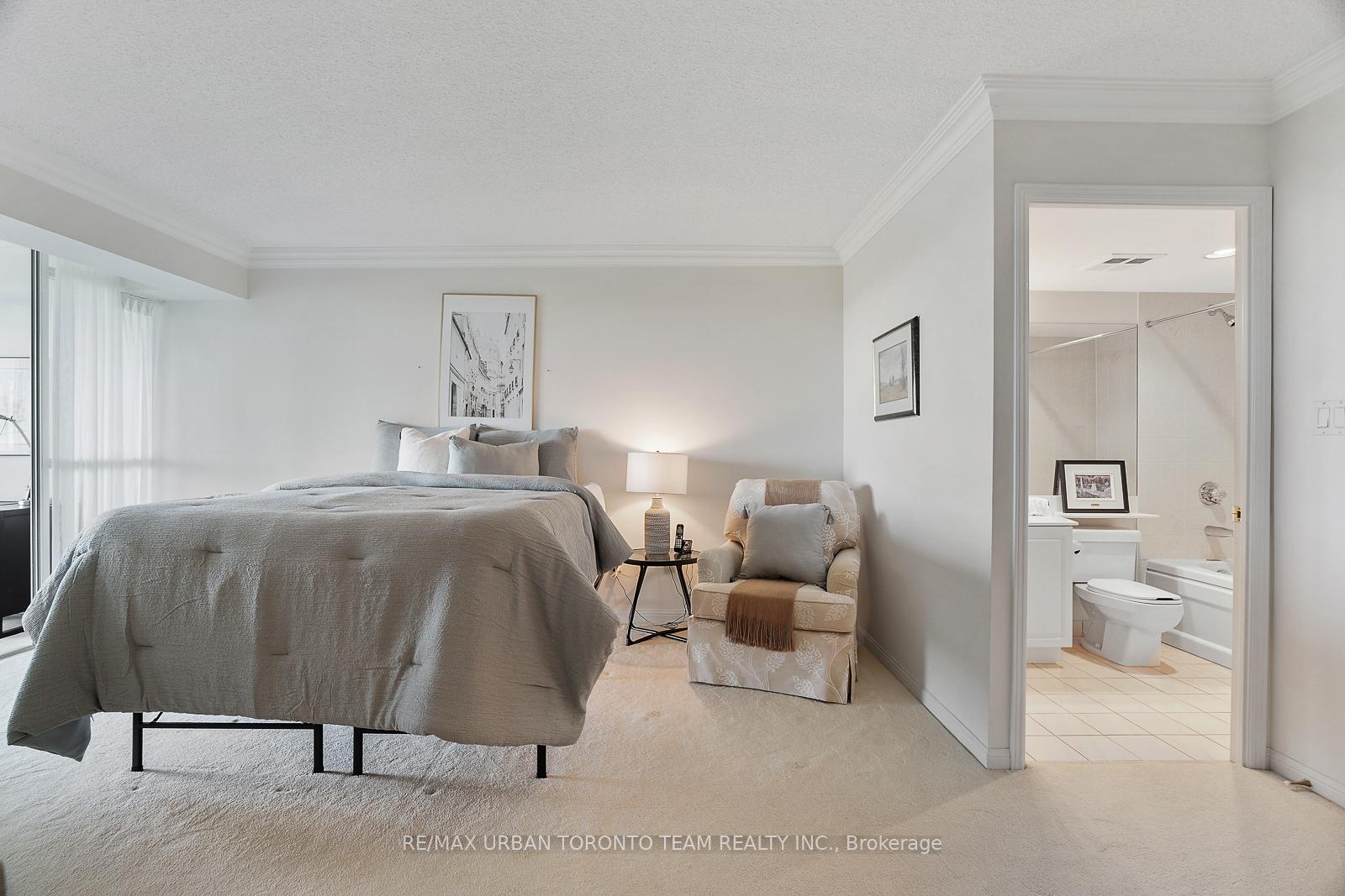 Photo 14 of Unit 1012, 610 Bullock Drive, Markham, Markville — HOMEH