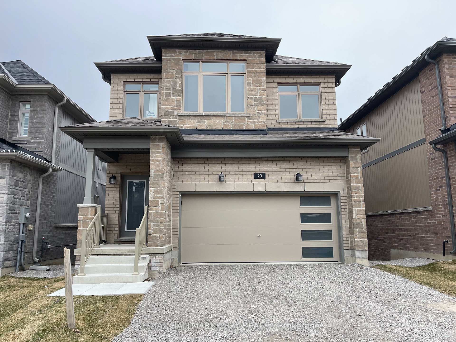 Photo 1 of 20 Barnyard Trail, Barrie, Rural Barrie Southeast — HOMEH