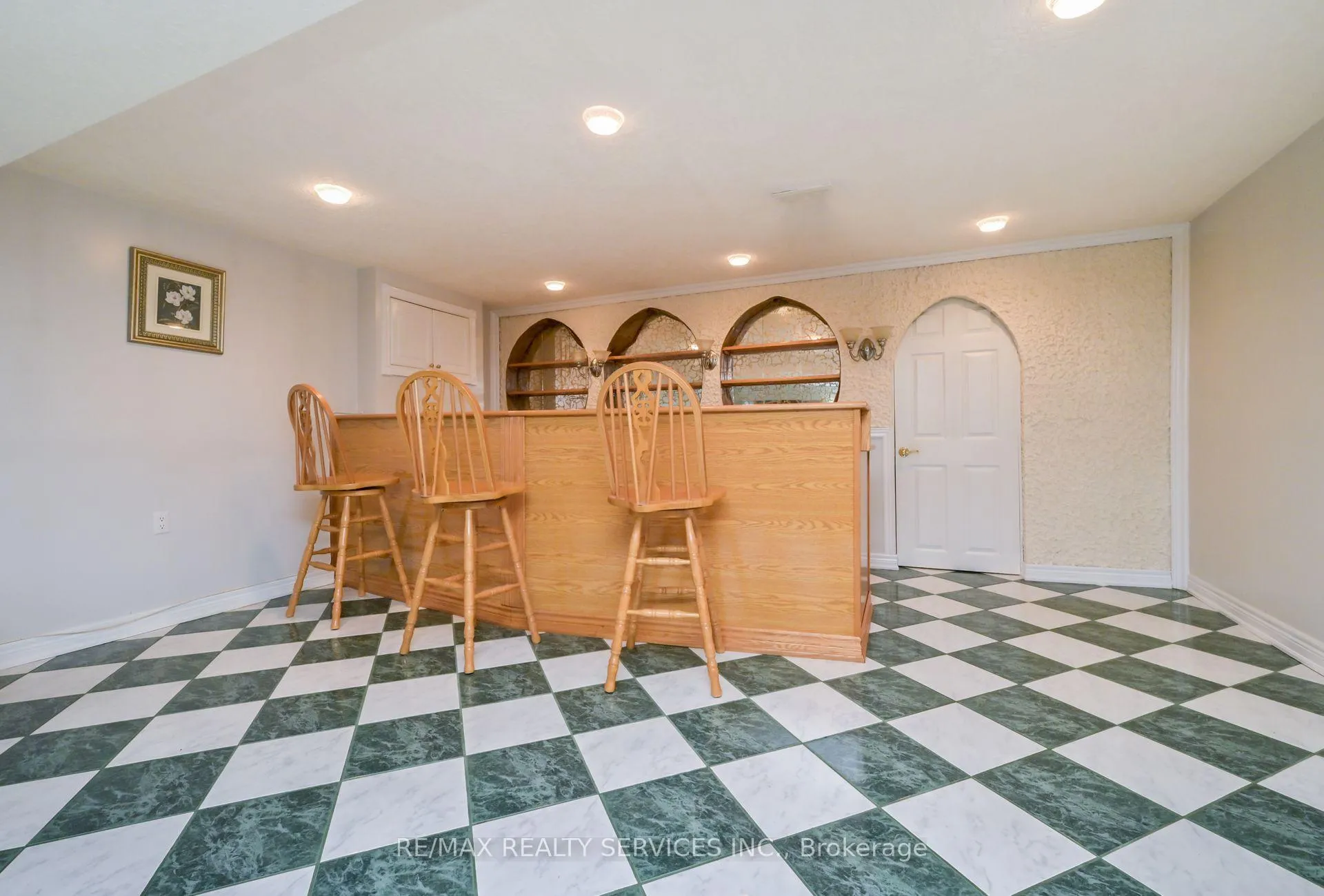 Photo 20 of 10 Pleasantview Avenue, Brampton, Brampton West — HOMEH
