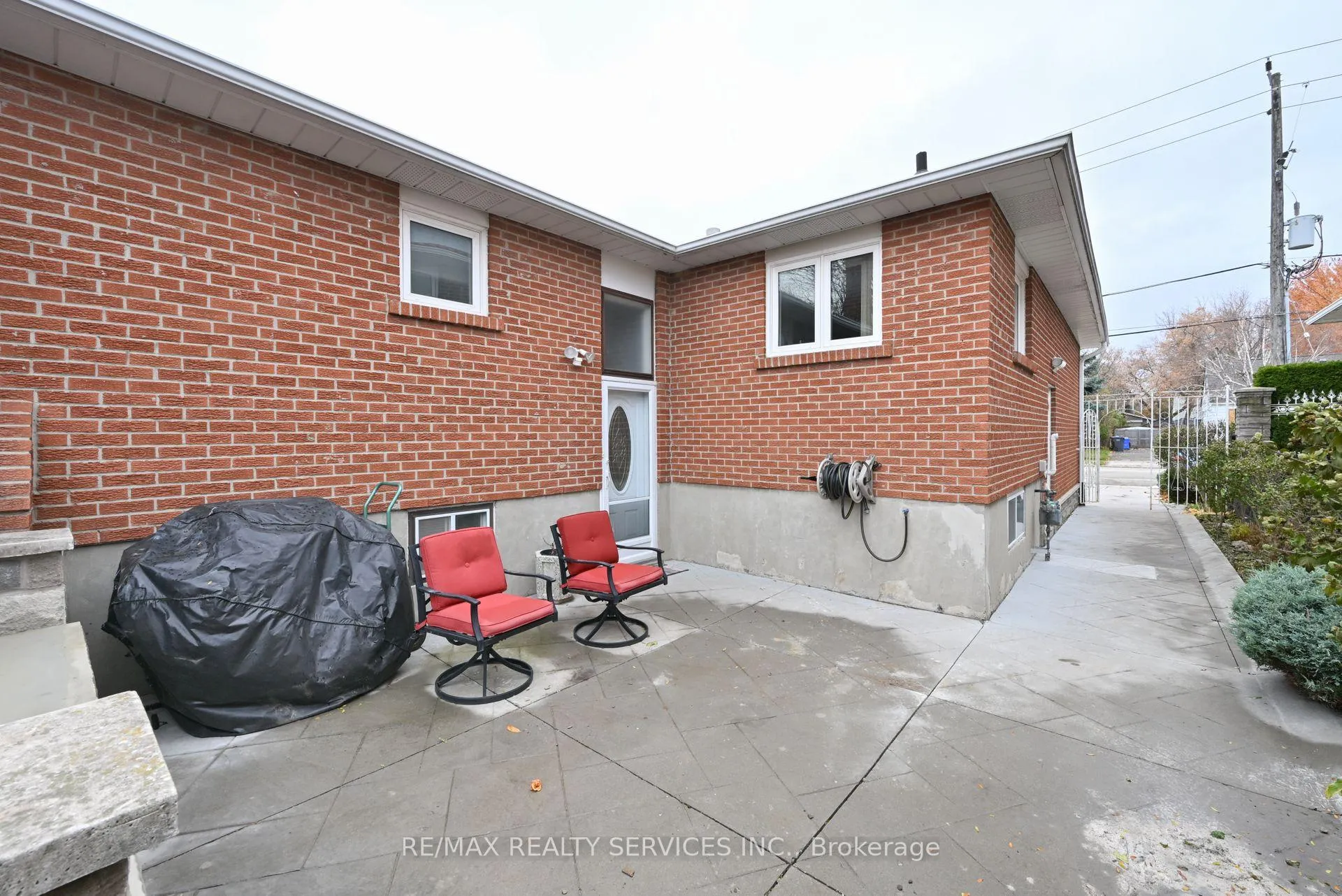 Photo 27 of 10 Pleasantview Avenue, Brampton, Brampton West — HOMEH