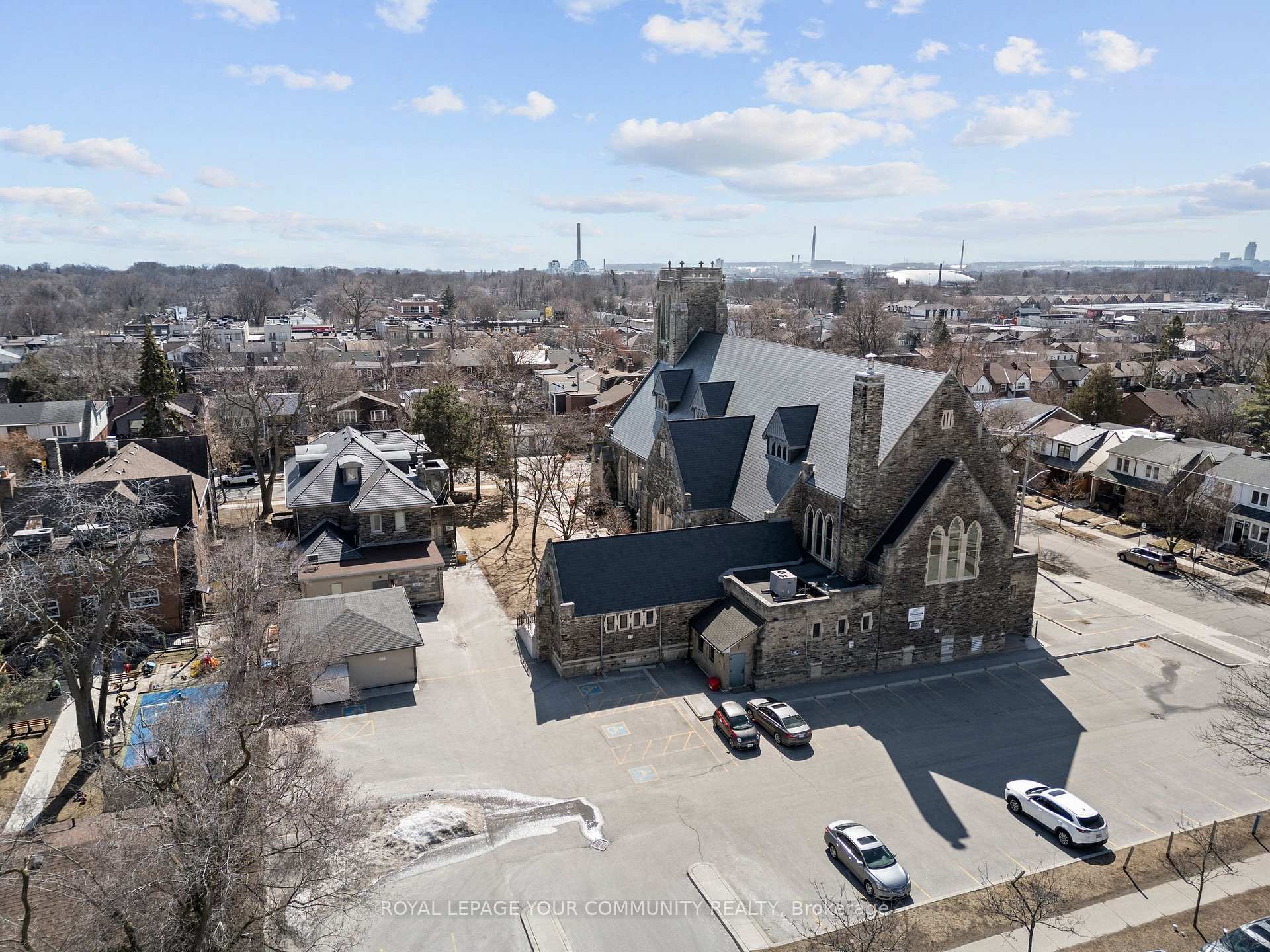 Photo 41 of 536 Glebeholme Boulevard, Toronto, Danforth — HOMEH