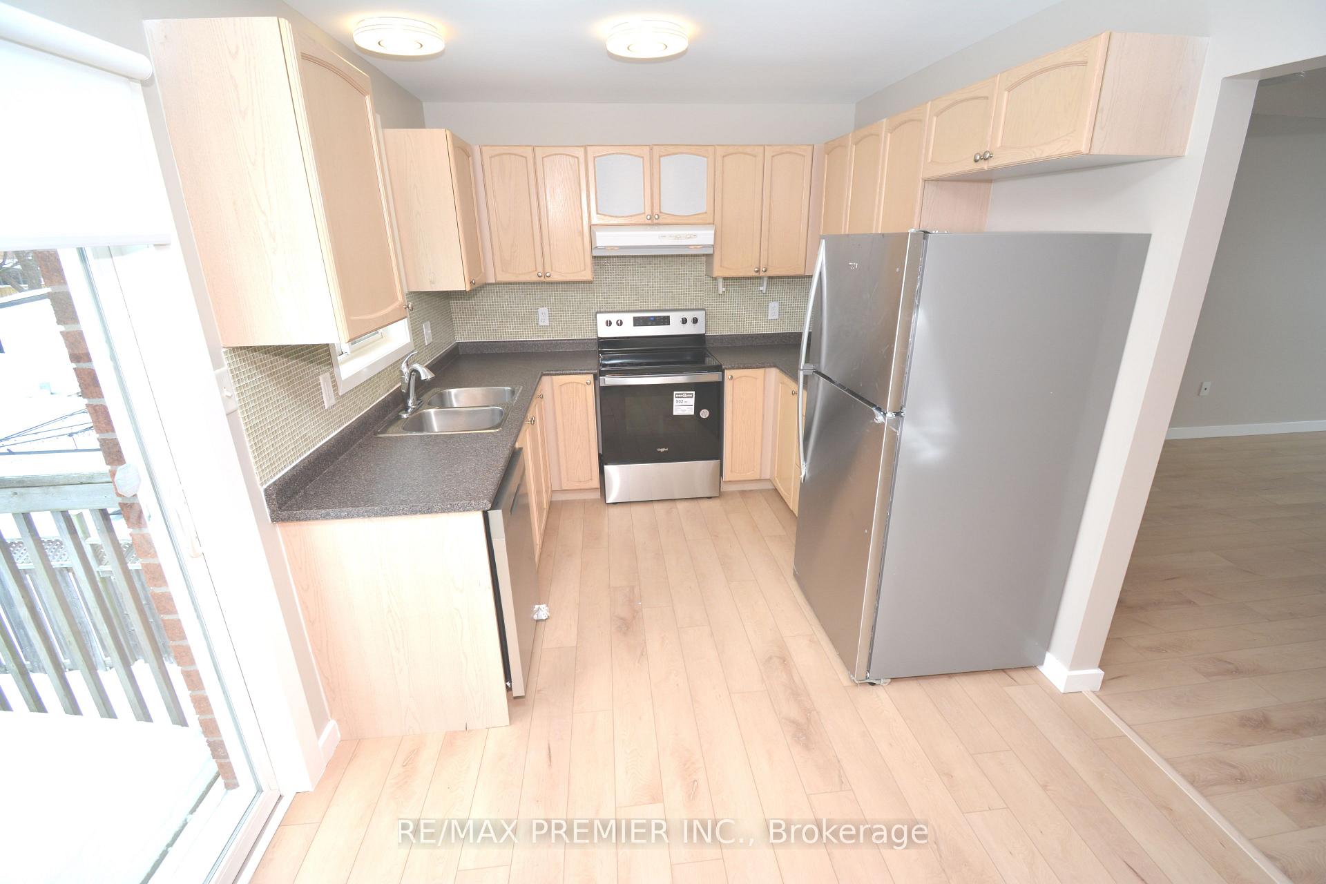 Photo 16 of 16 Commonwealth Road, Barrie, Innis-Shore — HOMEH