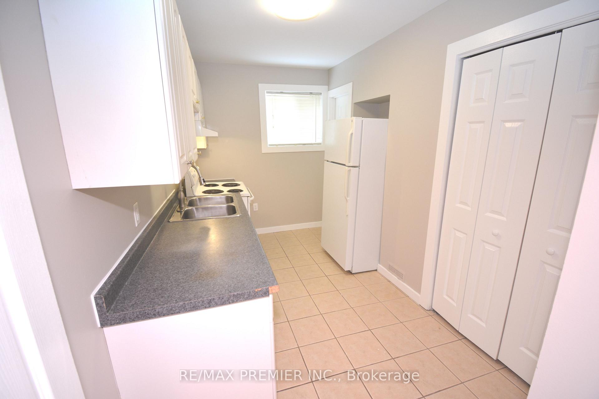 Photo 33 of 16 Commonwealth Road, Barrie, Innis-Shore — HOMEH