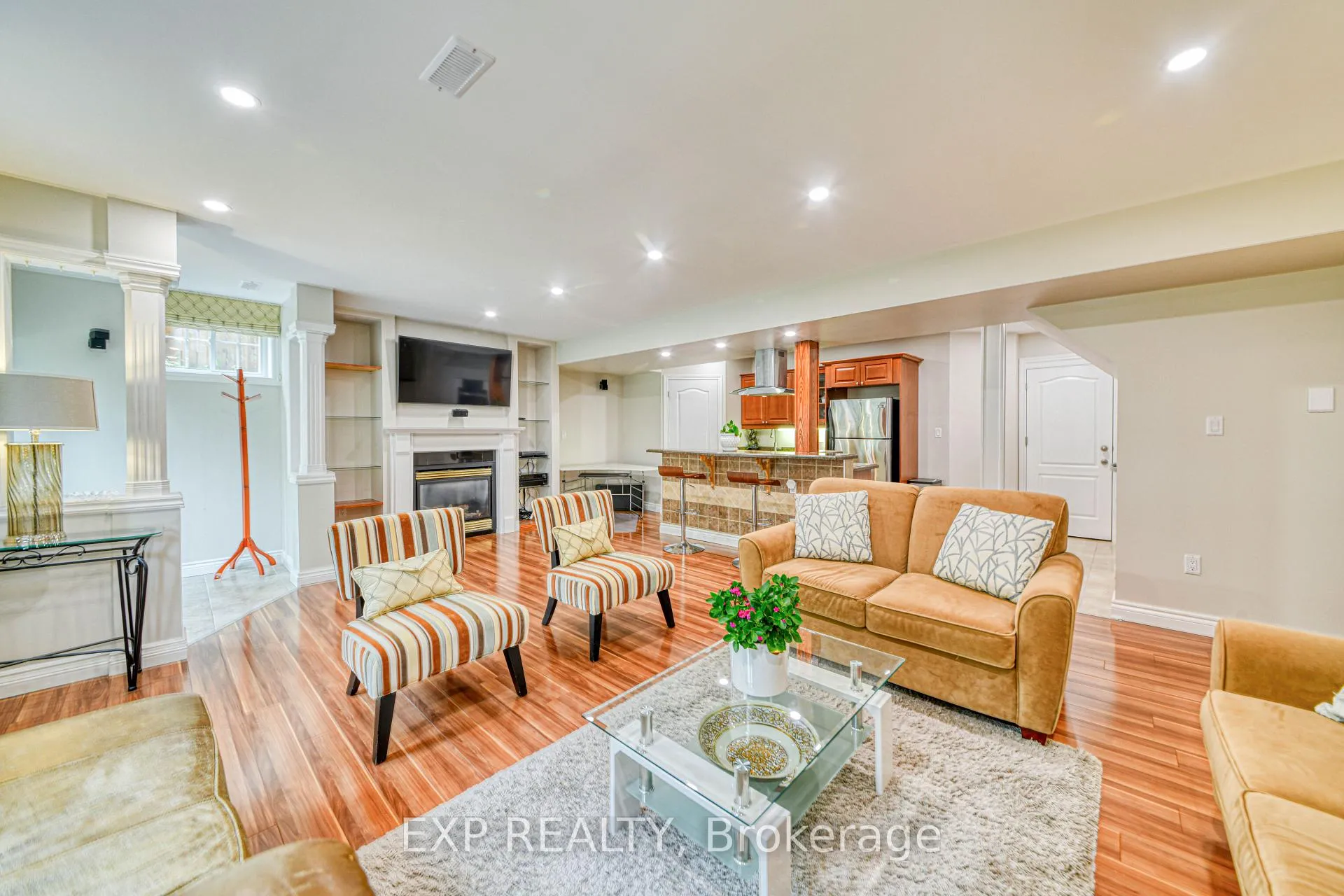 Photo 2 of BSMT - 87 Lowinger Avenue, Hamilton, Meadowlands — HOMEH