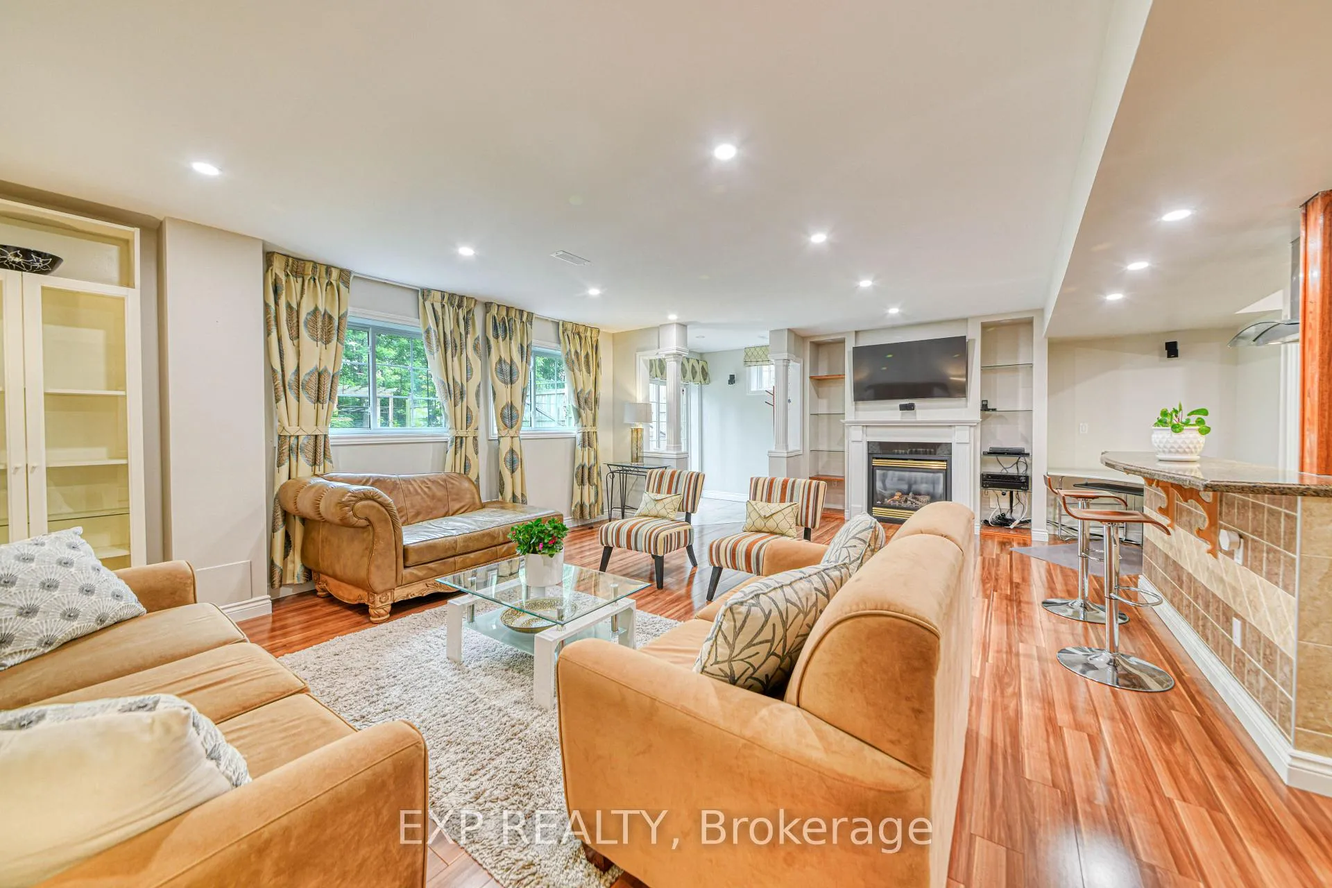 Photo 3 of BSMT - 87 Lowinger Avenue, Hamilton, Meadowlands — HOMEH