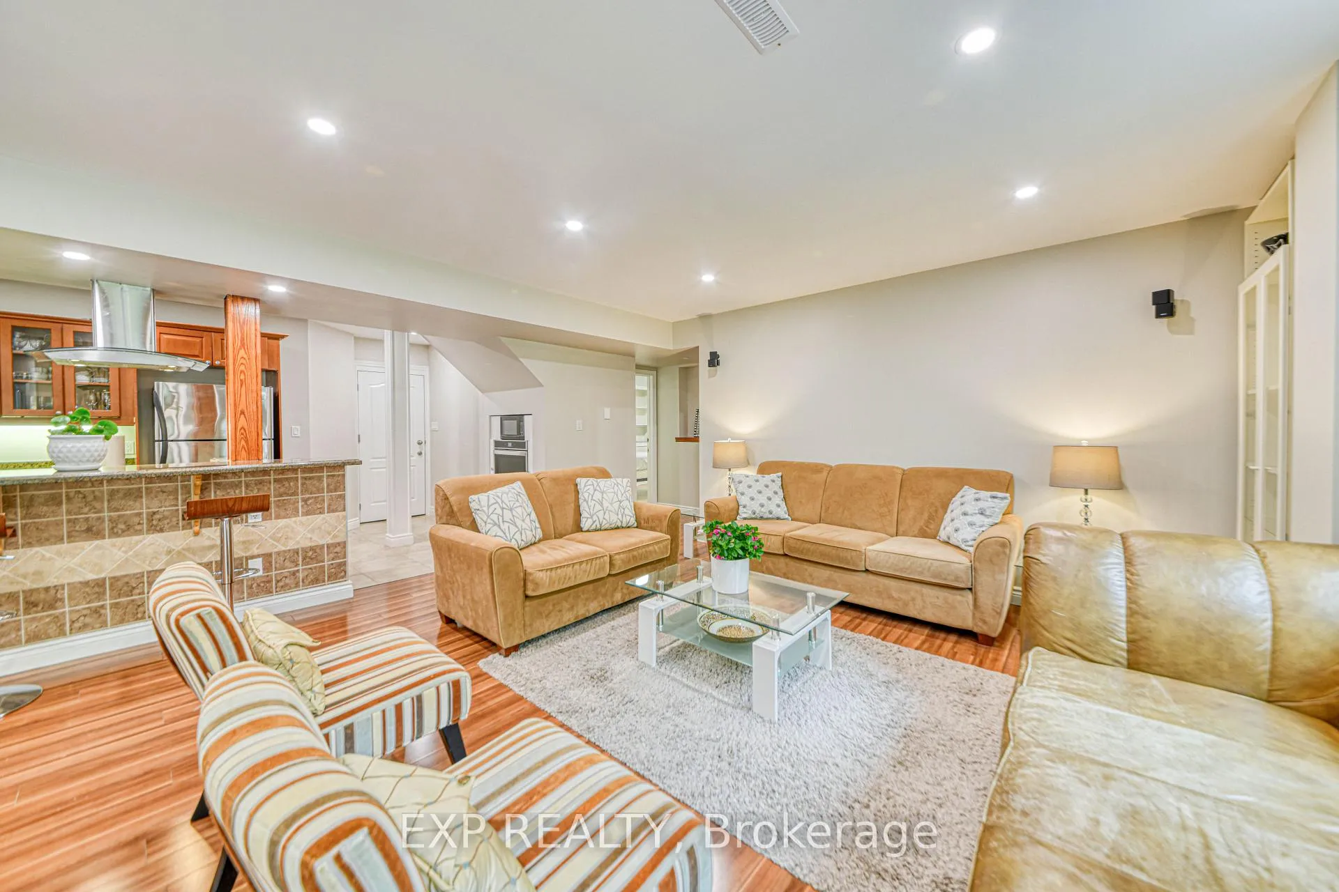 Photo 4 of BSMT - 87 Lowinger Avenue, Hamilton, Meadowlands — HOMEH