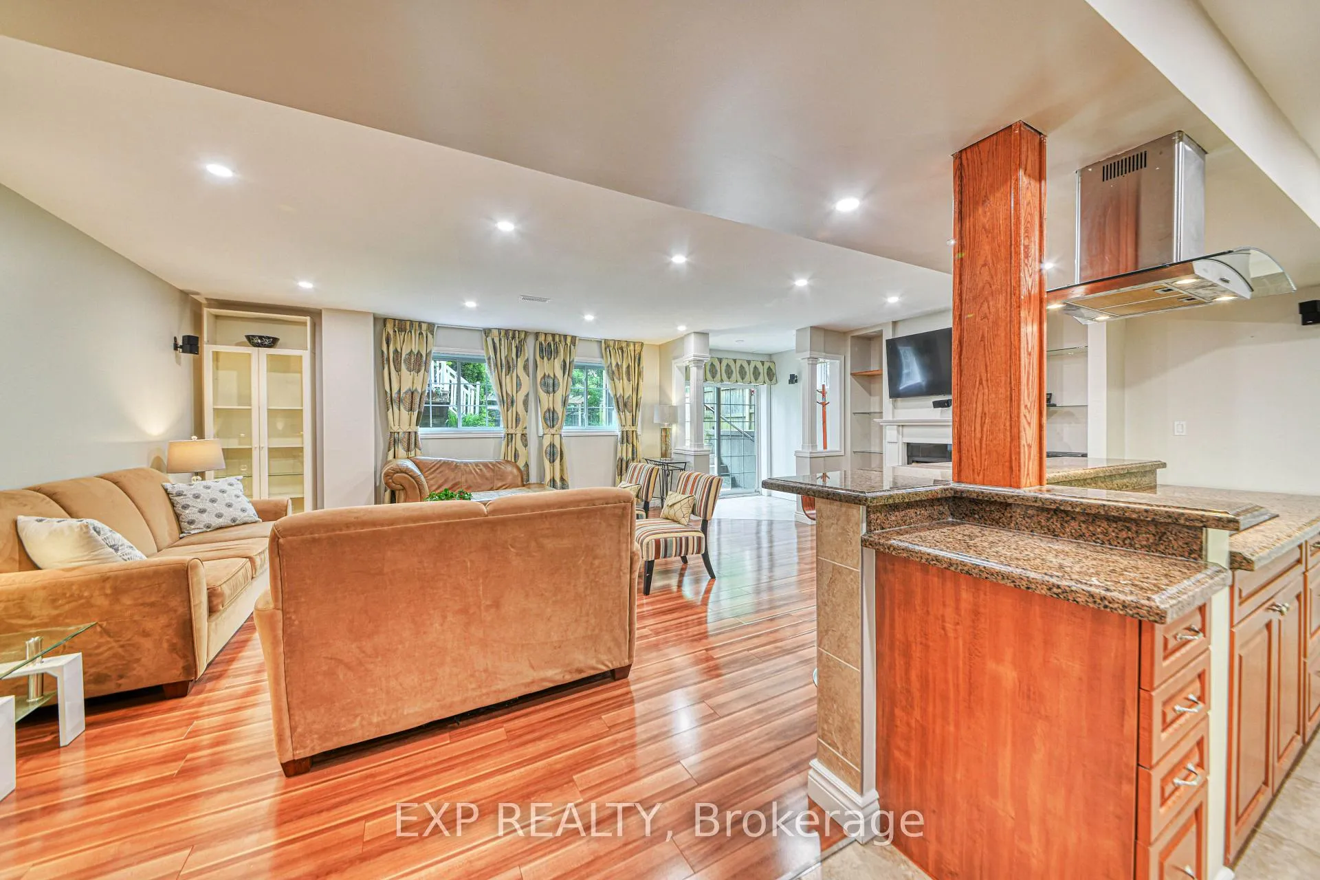 Photo 6 of BSMT - 87 Lowinger Avenue, Hamilton, Meadowlands — HOMEH