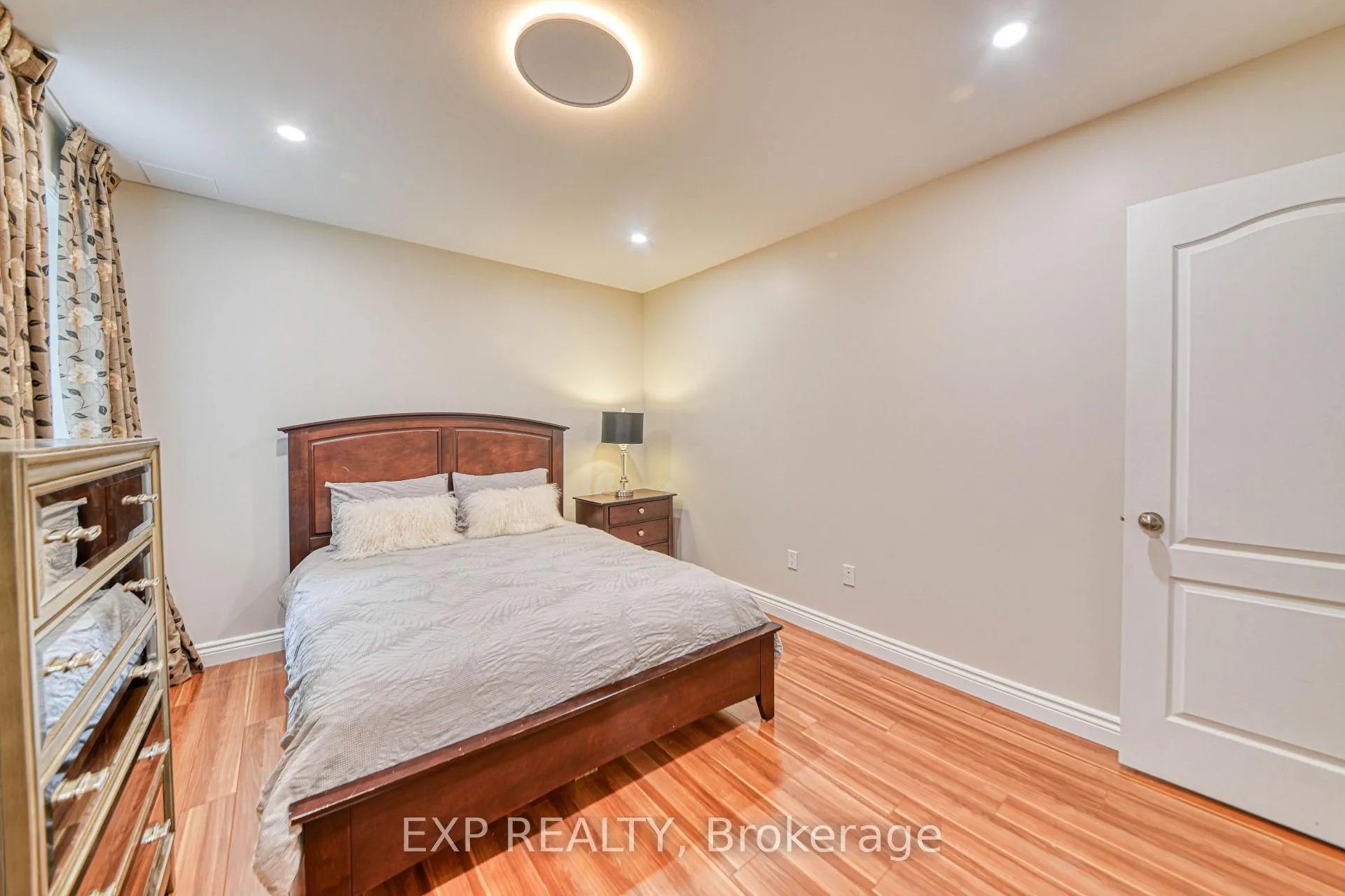 Photo 17 of BSMT - 87 Lowinger Avenue, Hamilton, Meadowlands — HOMEH