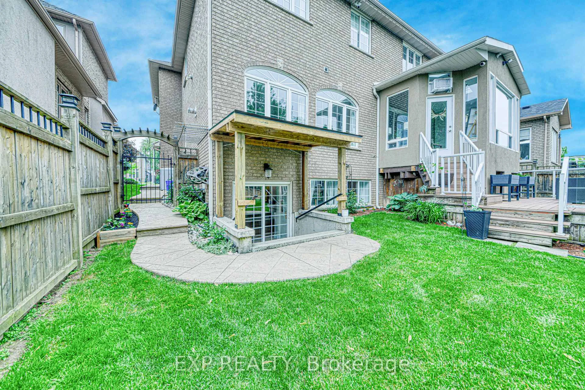 Photo 28 of BSMT - 87 Lowinger Avenue, Hamilton, Meadowlands — HOMEH