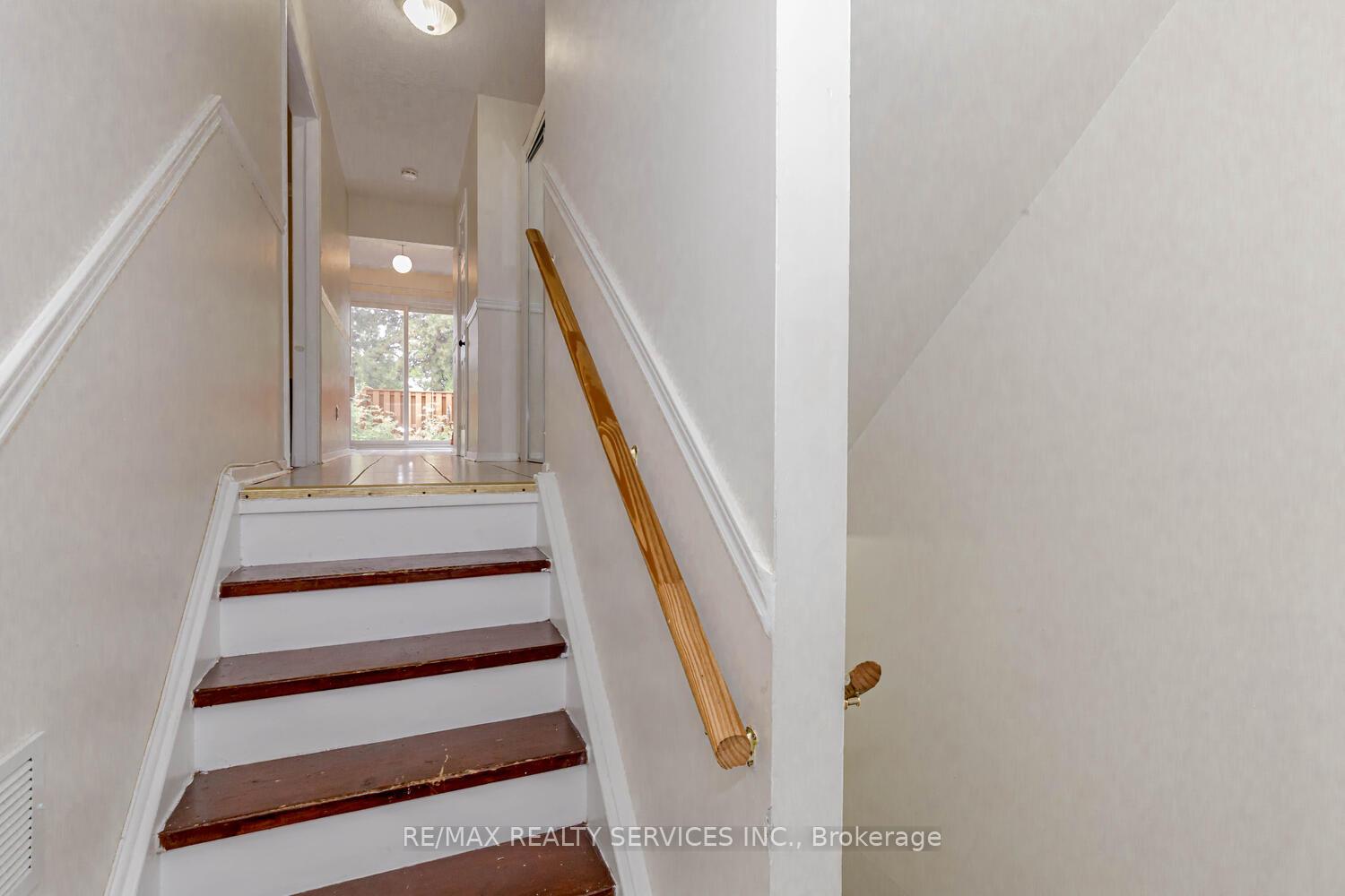 Photo 40 of Unit 82, 82 Guildford Crescent, Brampton, Central Park — HOMEH