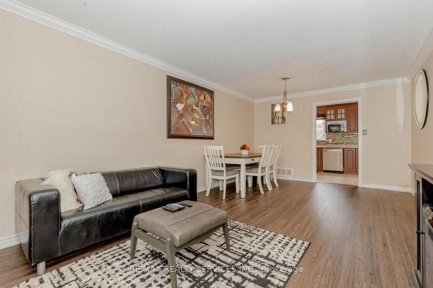 Photo 12 of Unit 82, 82 Guildford Crescent, Brampton, Central Park — HOMEH