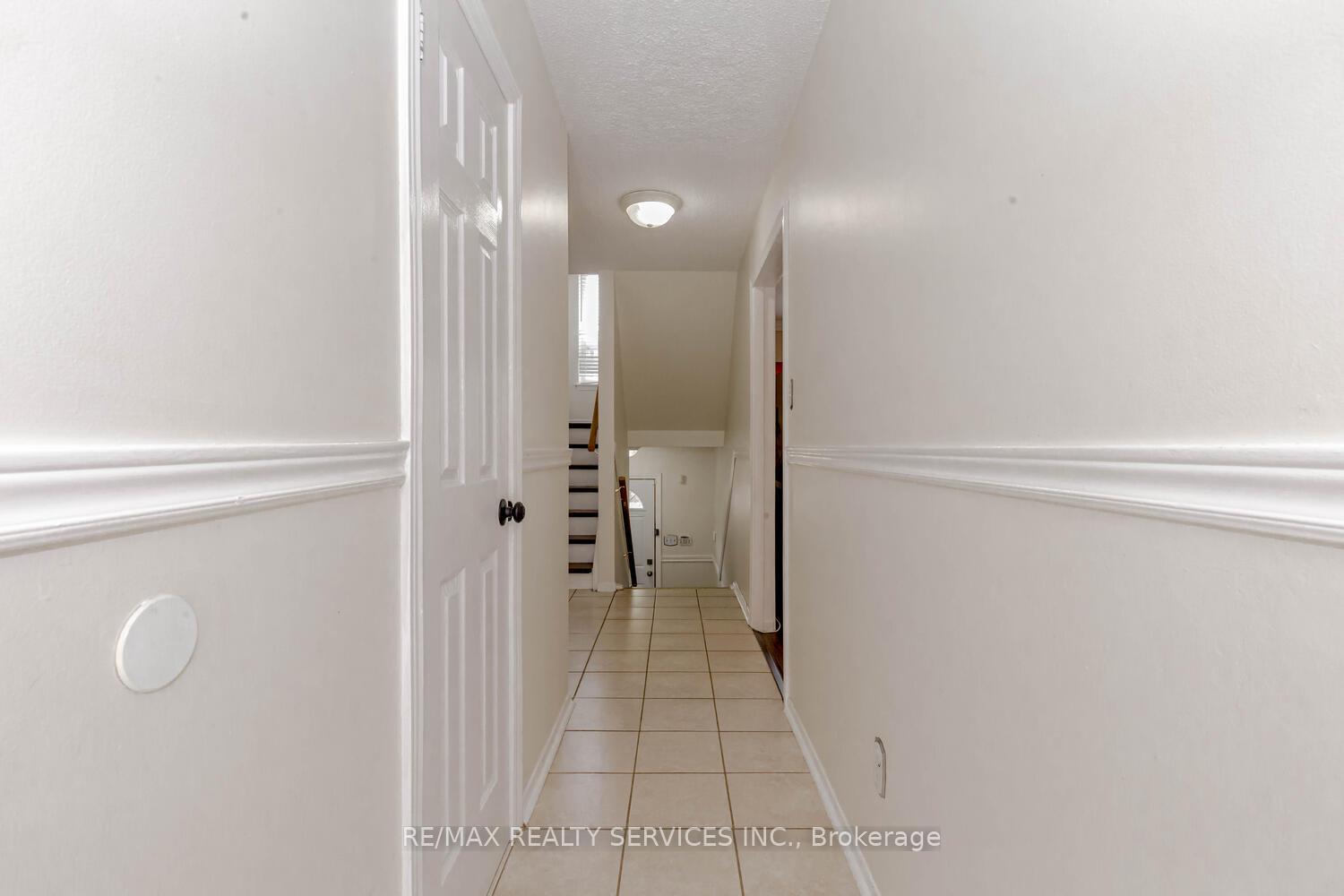 Photo 10 of Unit 82, 82 Guildford Crescent, Brampton, Central Park — HOMEH