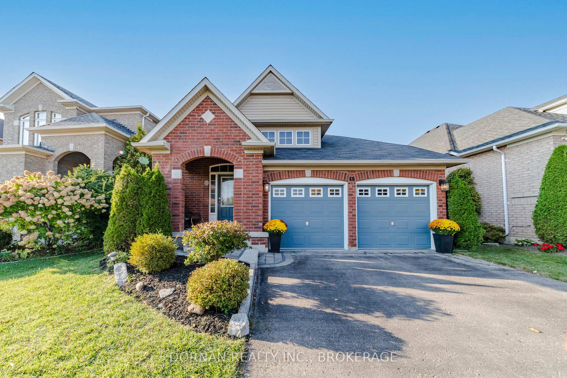 Photo 1 of 46 Albert Street, Clarington, Bowmanville — HOMEH