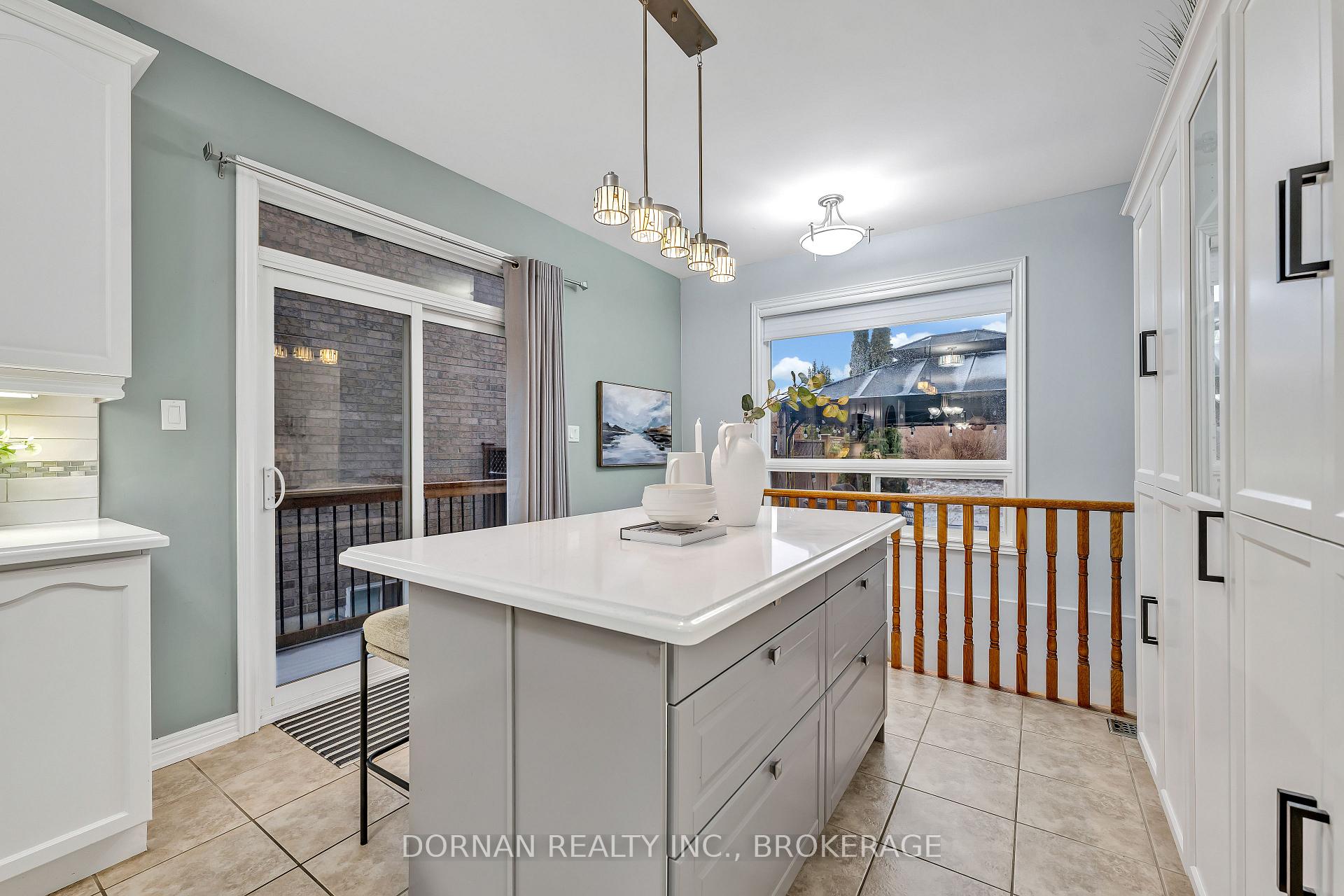 Photo 5 of 46 Albert Street, Clarington, Bowmanville — HOMEH