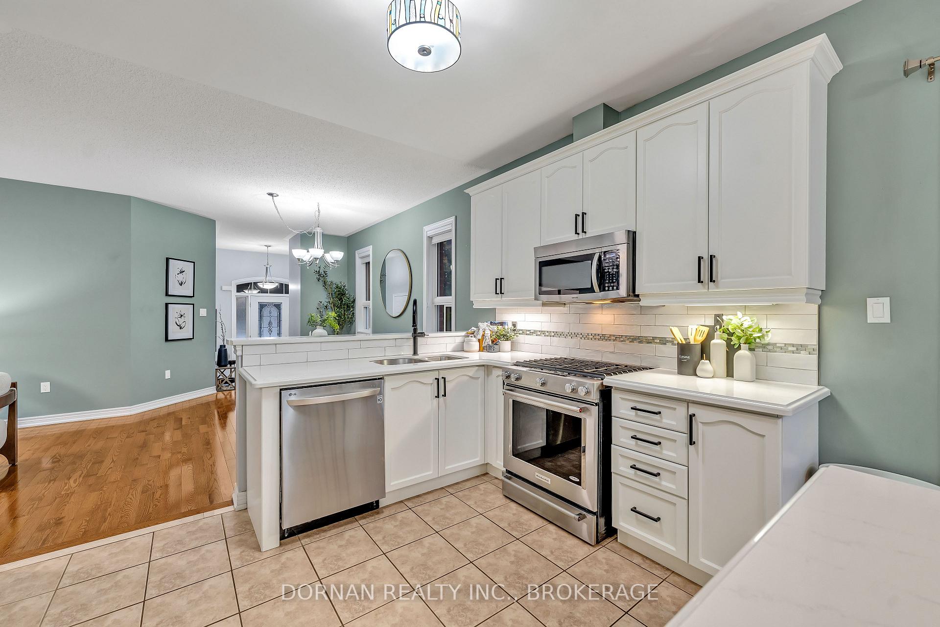 Photo 32 of 46 Albert Street, Clarington, Bowmanville — HOMEH