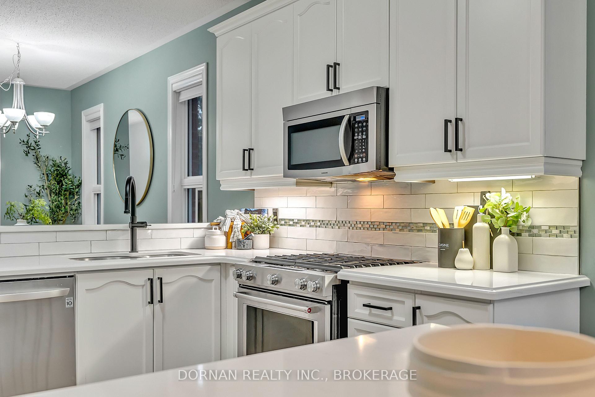 Photo 33 of 46 Albert Street, Clarington, Bowmanville — HOMEH