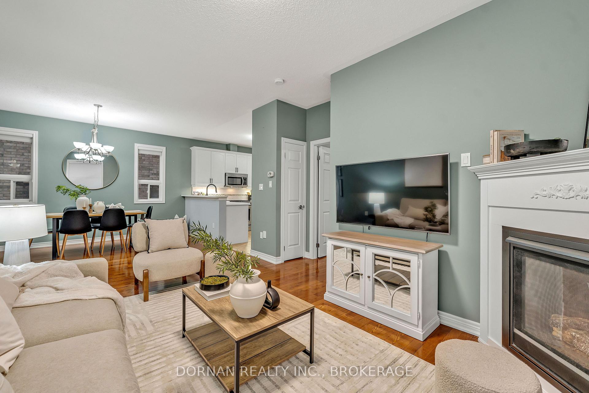 Photo 10 of 46 Albert Street, Clarington, Bowmanville — HOMEH