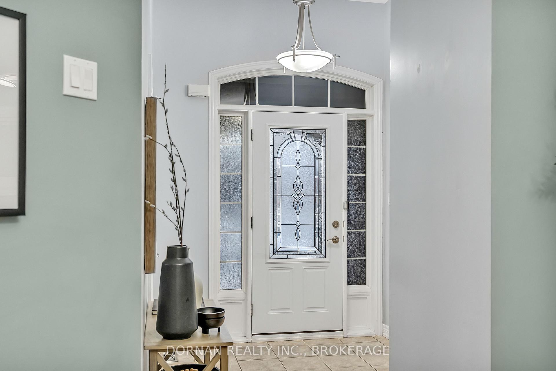Photo 7 of 46 Albert Street, Clarington, Bowmanville — HOMEH