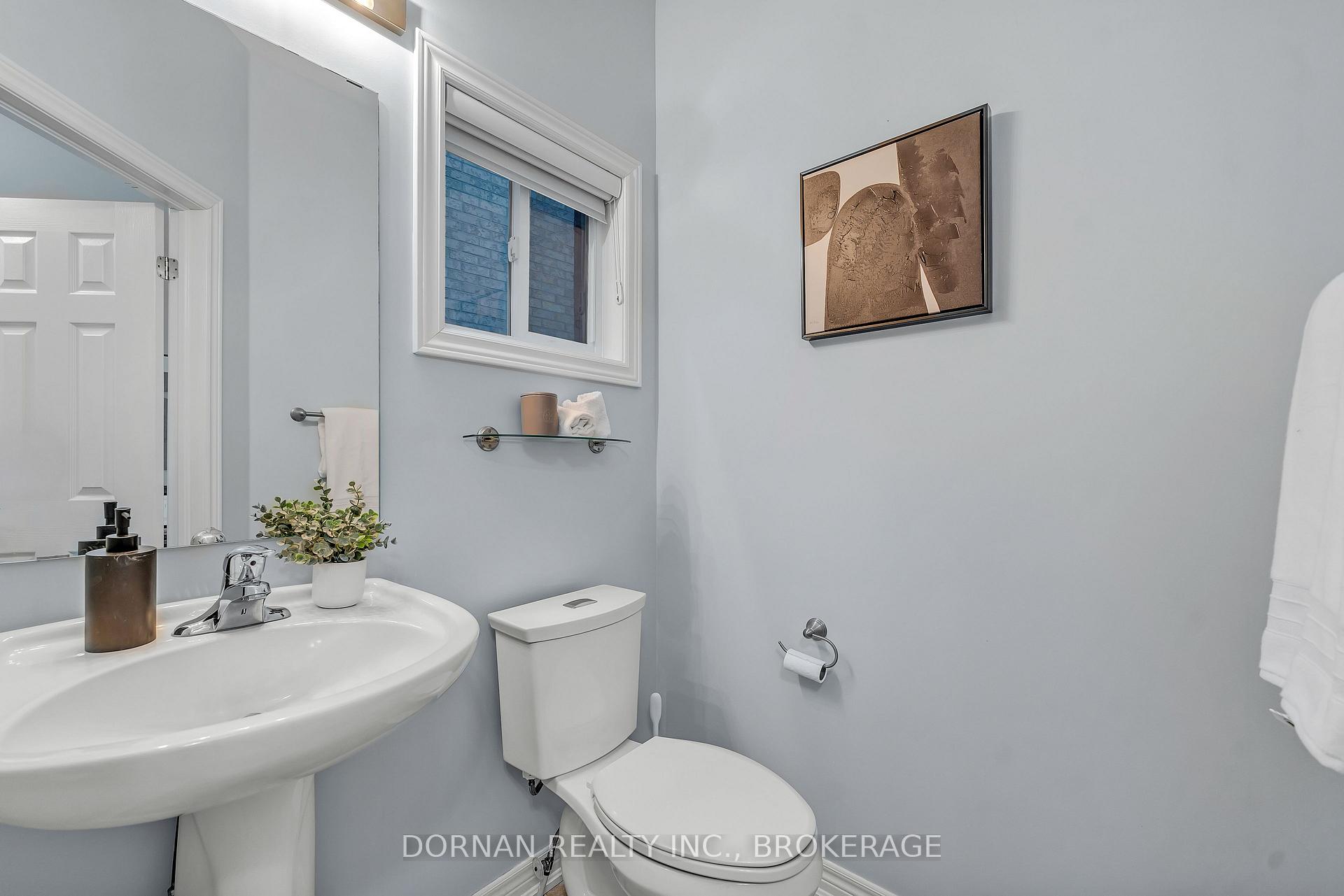 Photo 8 of 46 Albert Street, Clarington, Bowmanville — HOMEH