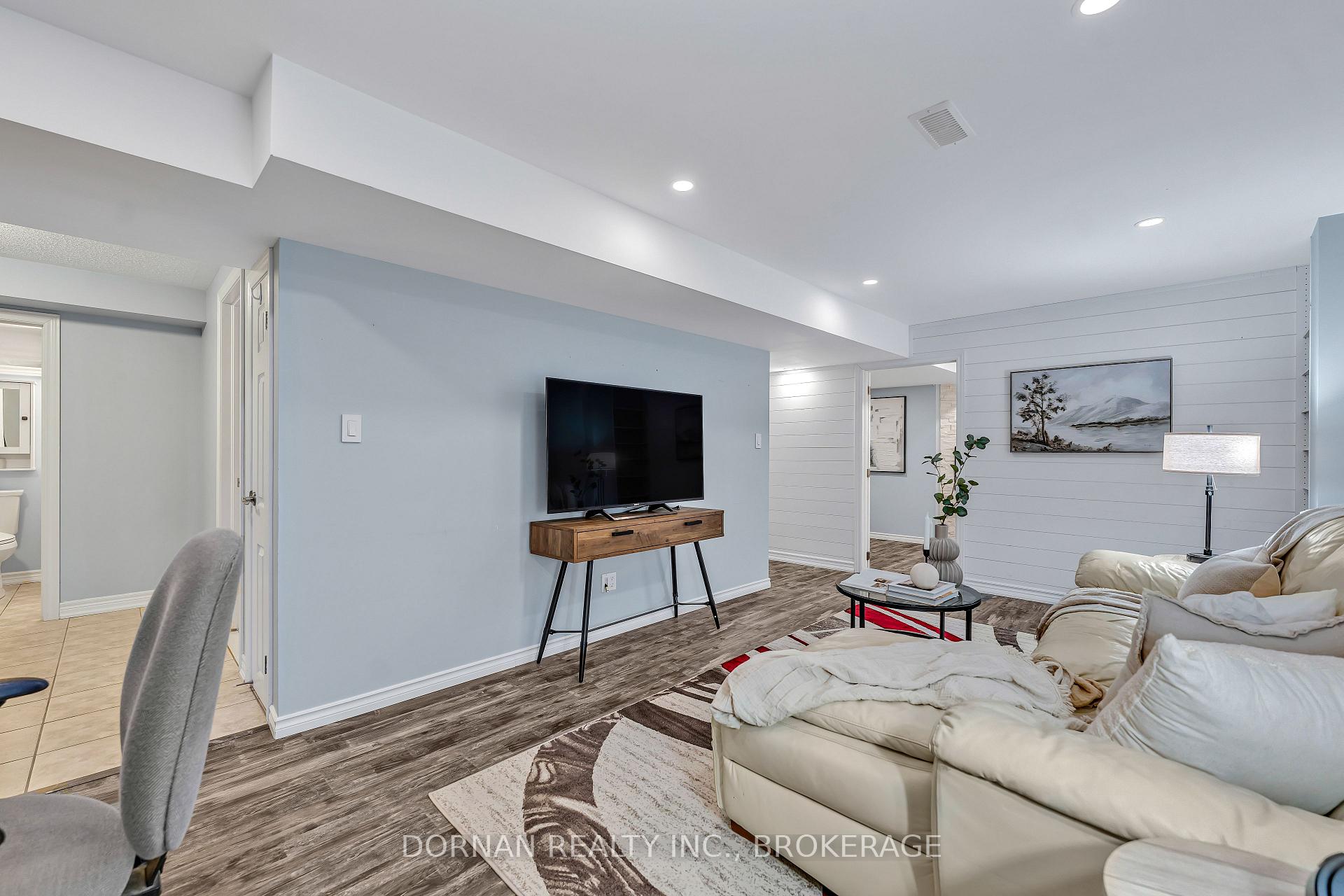 Photo 13 of 46 Albert Street, Clarington, Bowmanville — HOMEH