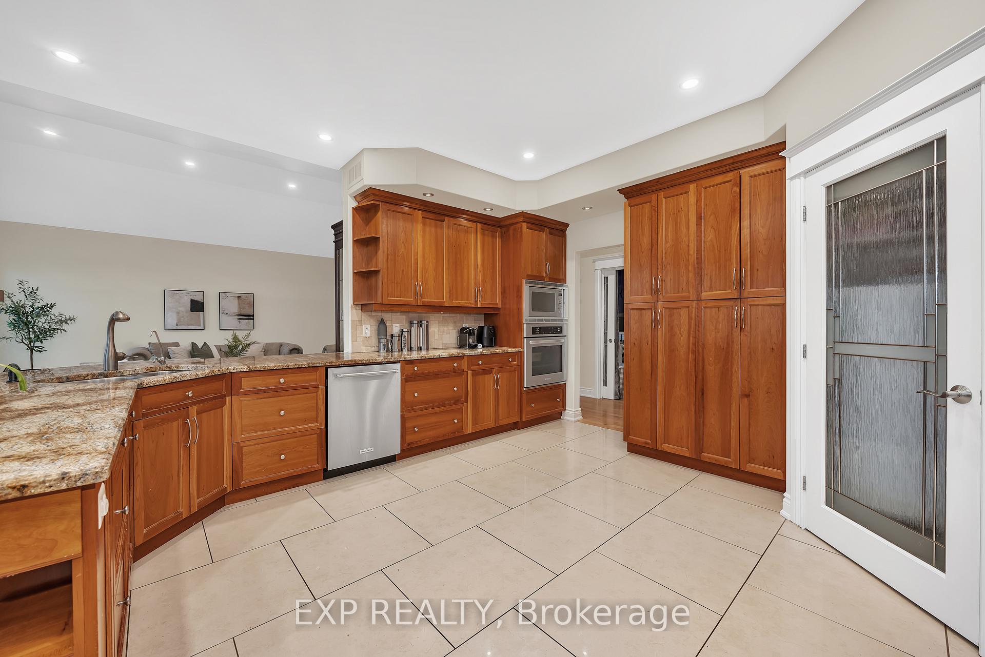 Photo 8 of 6703 Suncrest Drive, Ottawa, Greely — HOMEH