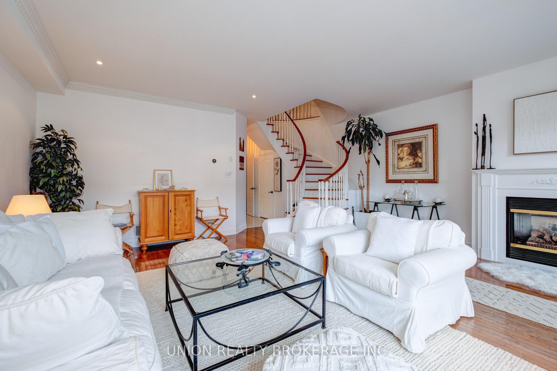 Photo 8 of 61 Sarah Ashbridge Avenue, Toronto, The Beaches — HOMEH