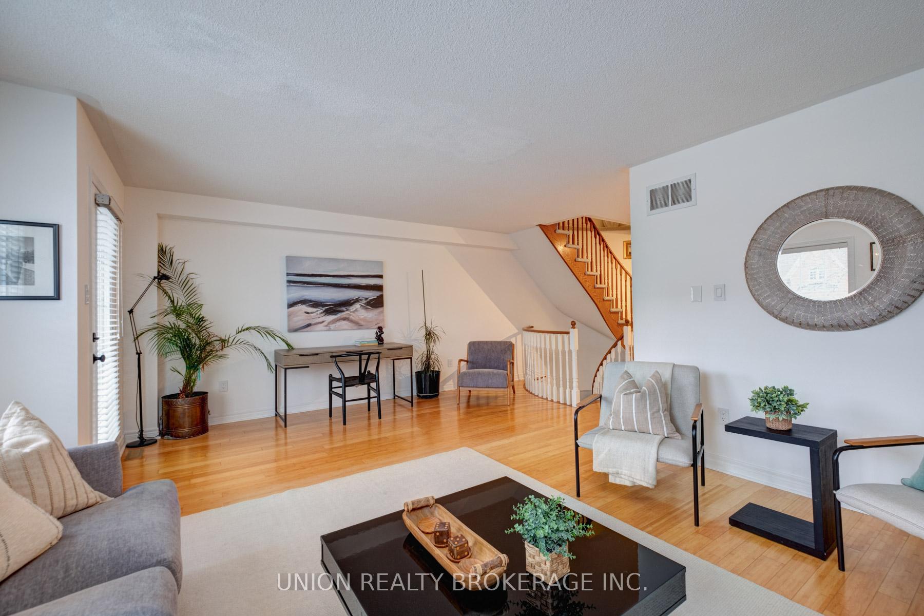 Photo 13 of 61 Sarah Ashbridge Avenue, Toronto, The Beaches — HOMEH