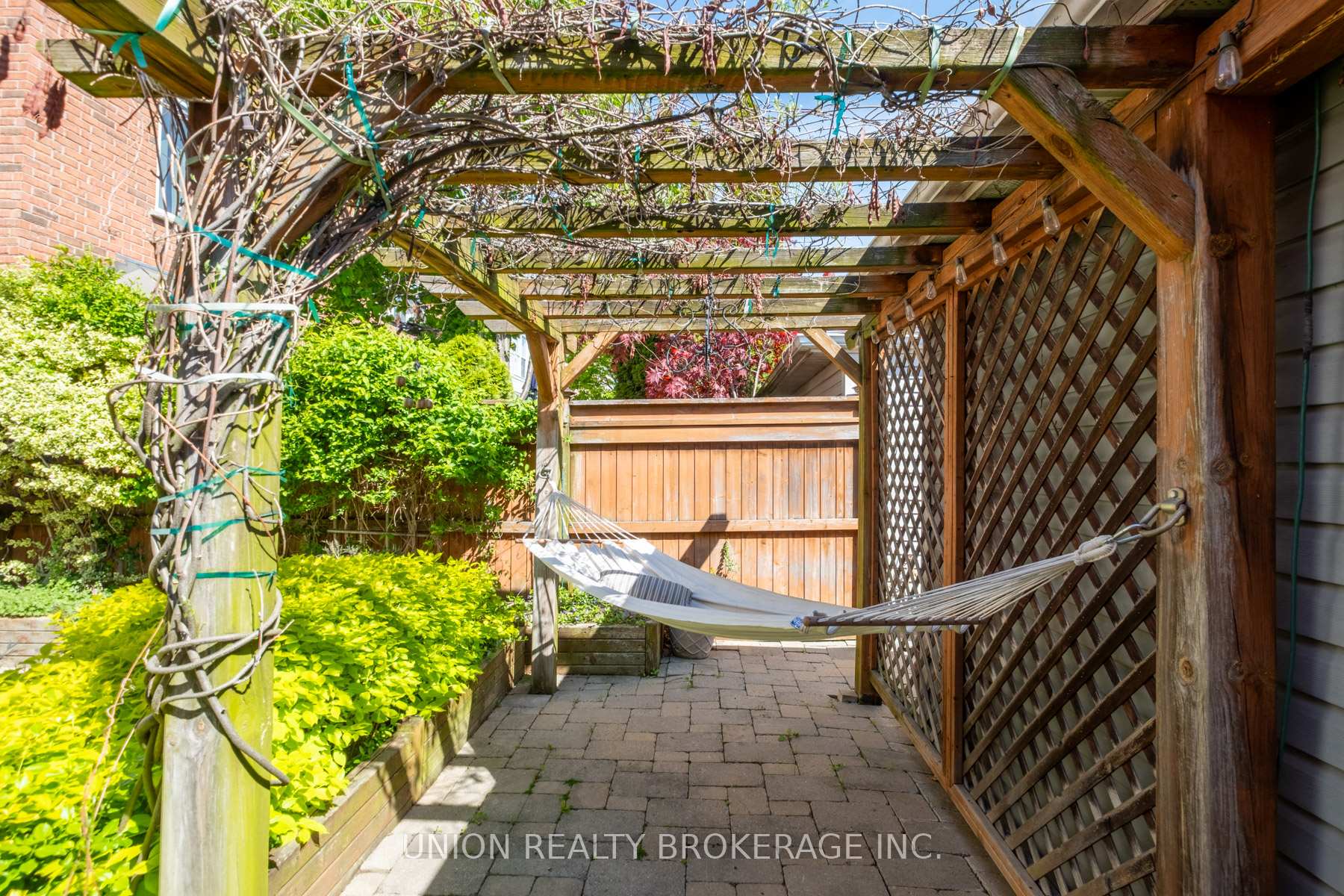 Photo 44 of 61 Sarah Ashbridge Avenue, Toronto, The Beaches — HOMEH