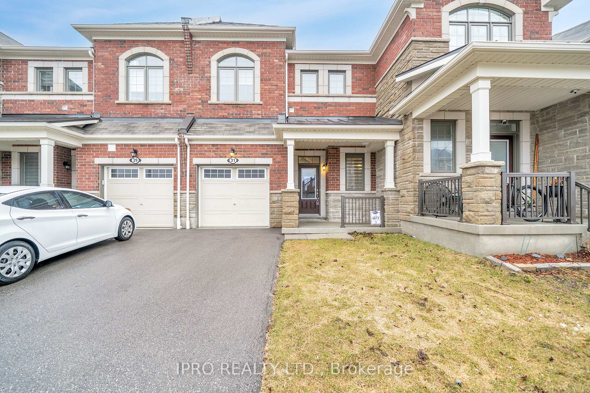 Photo 5 of 31 Broden Crescent, Whitby, Lynde Creek — HOMEH