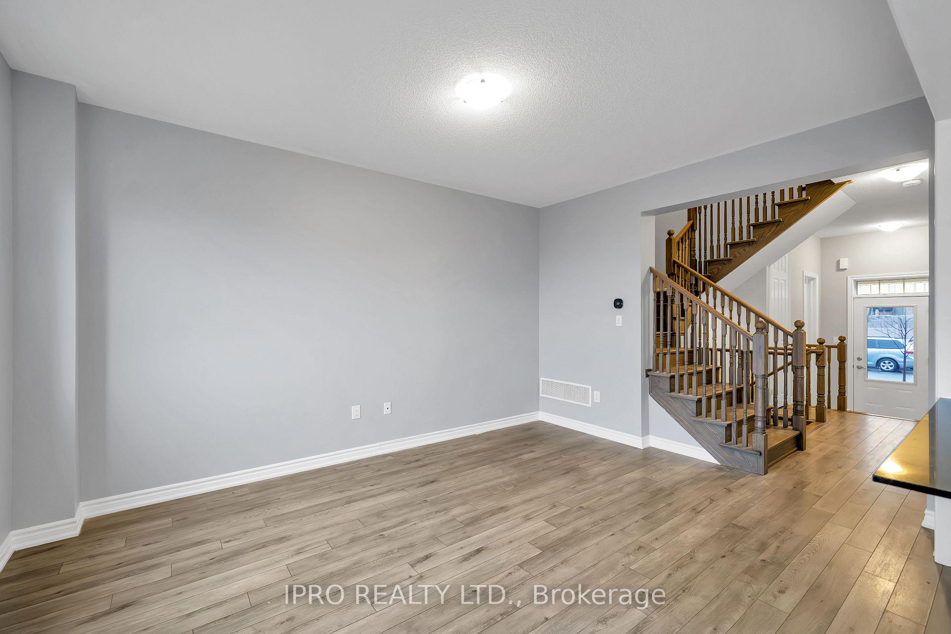 Photo 8 of 31 Broden Crescent, Whitby, Lynde Creek — HOMEH