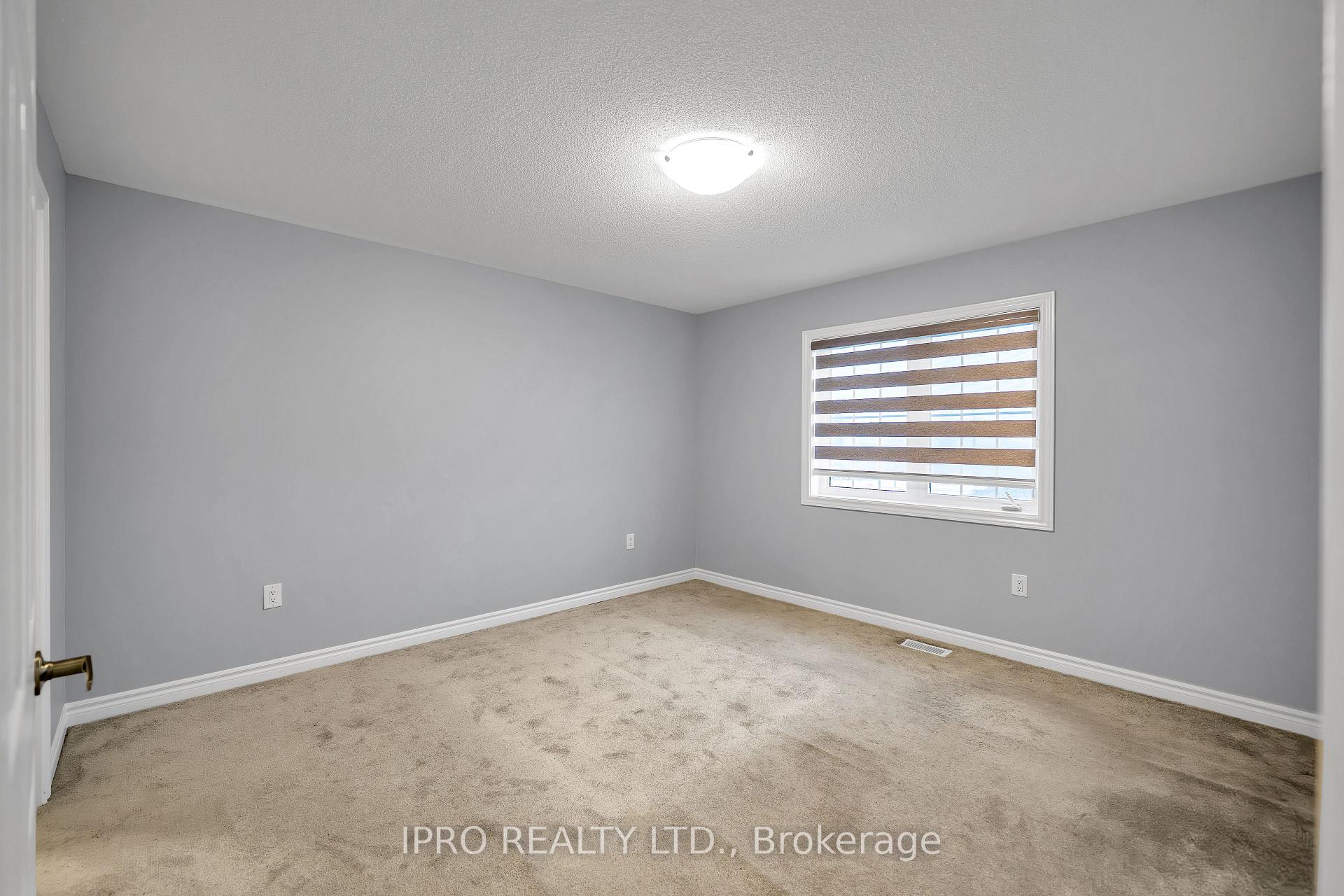 Photo 14 of 31 Broden Crescent, Whitby, Lynde Creek — HOMEH