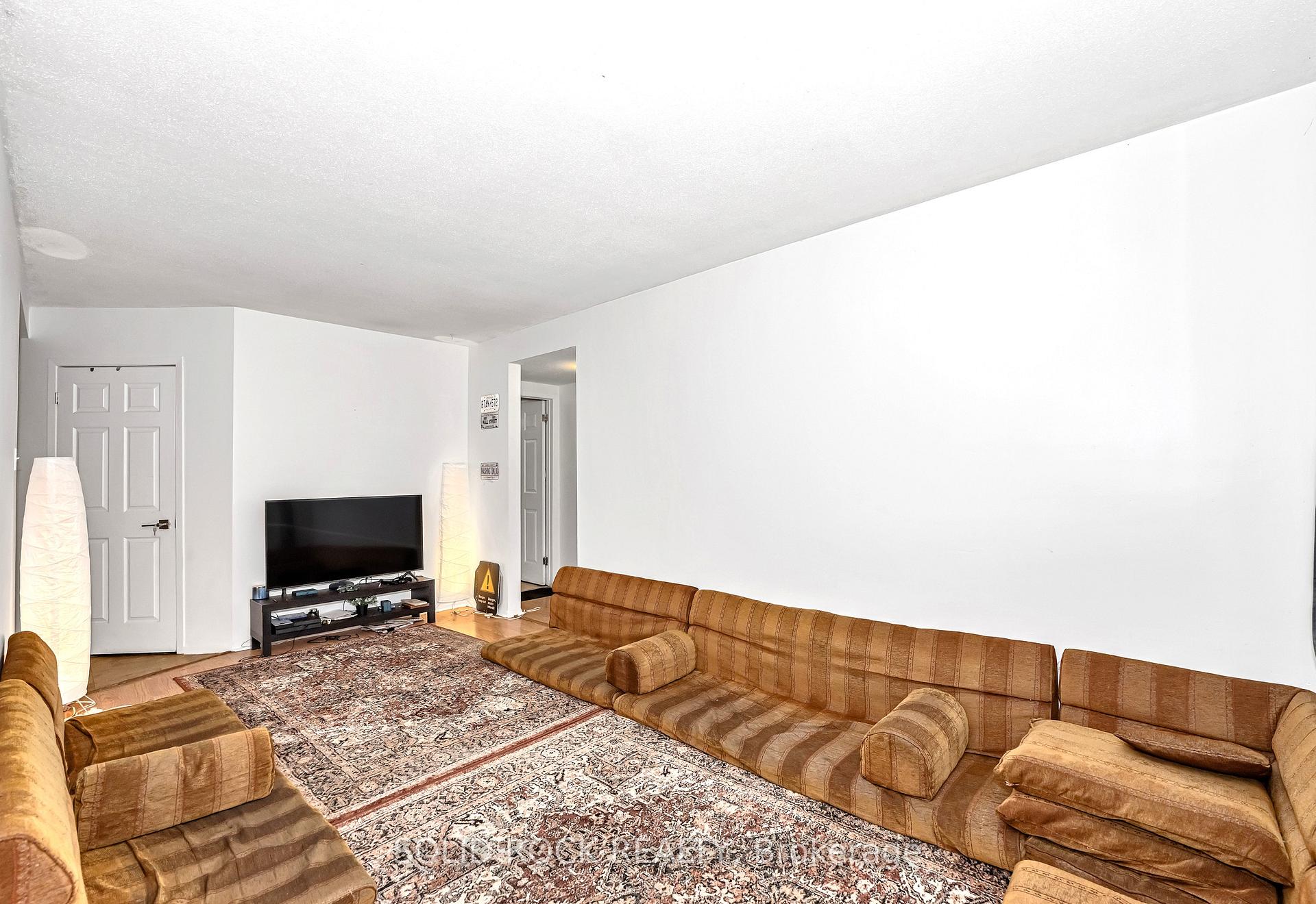 Photo 3 of Unit 124, 316 Lorry Greenberg Drive E, Ottawa, Hunt Club Park/Greenboro — HOMEH