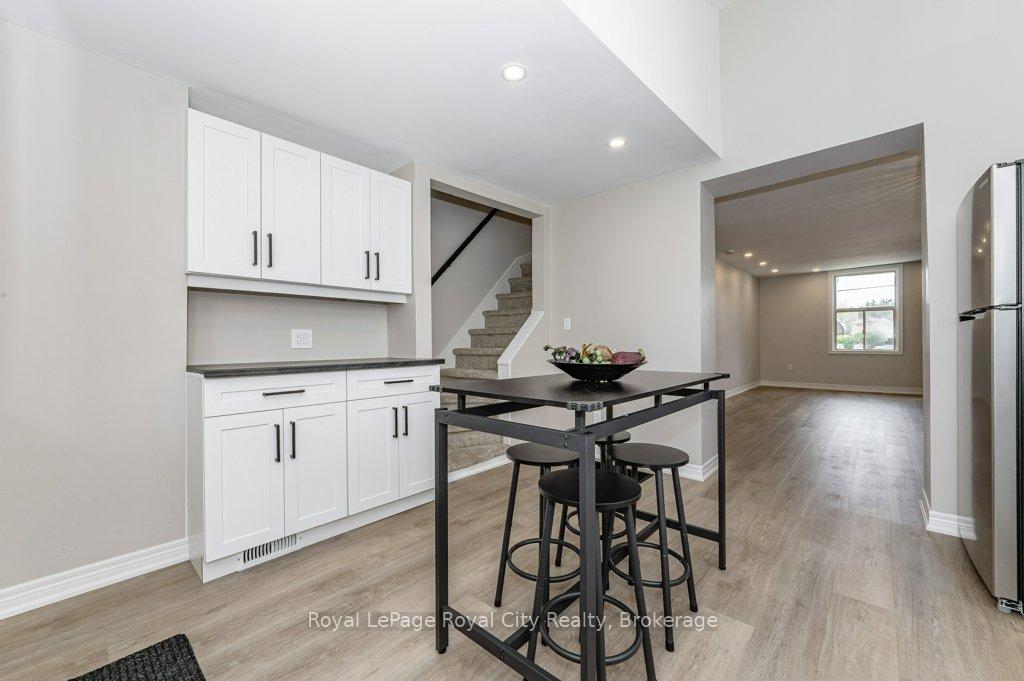 Photo 10 of 164 Suffolk Street W, Guelph, Downtown — HOMEH