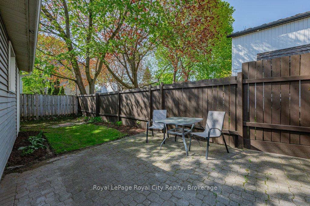 Photo 26 of 164 Suffolk Street W, Guelph, Downtown — HOMEH