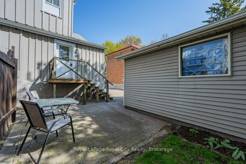 Photo 28 of 164 Suffolk Street W, Guelph, Downtown — HOMEH