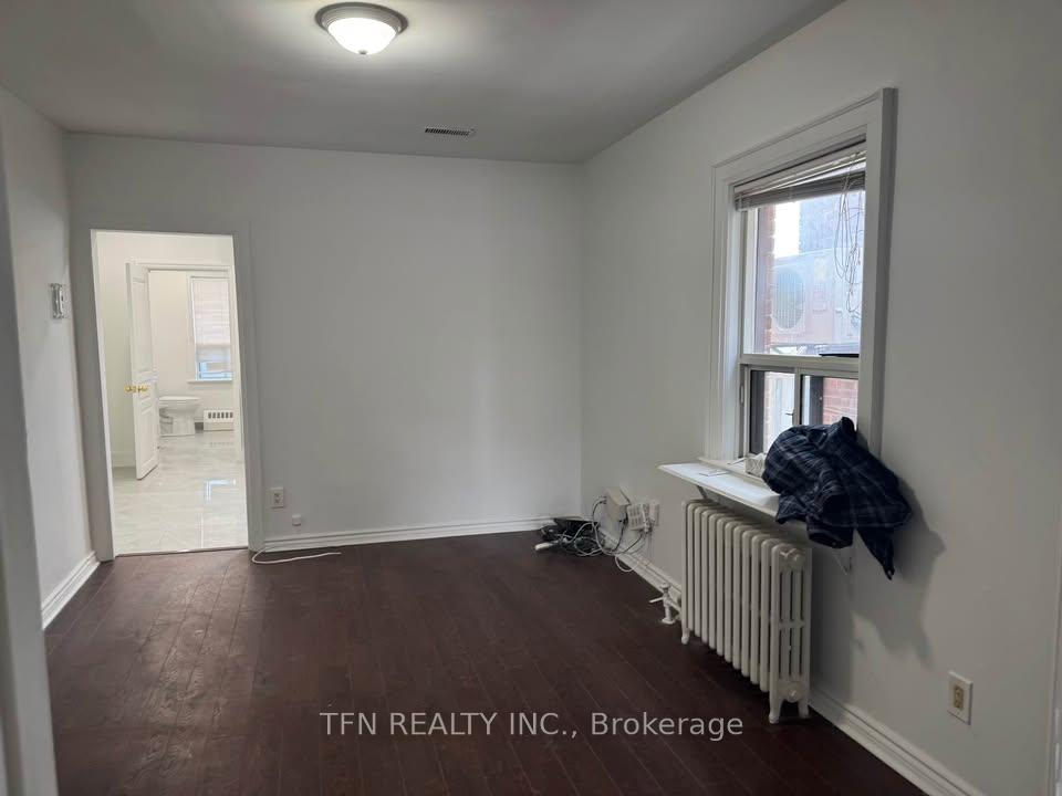 Photo 3 of Unit Main, 440 Lauder Avenue, Toronto, Oakwood Village — HOMEH