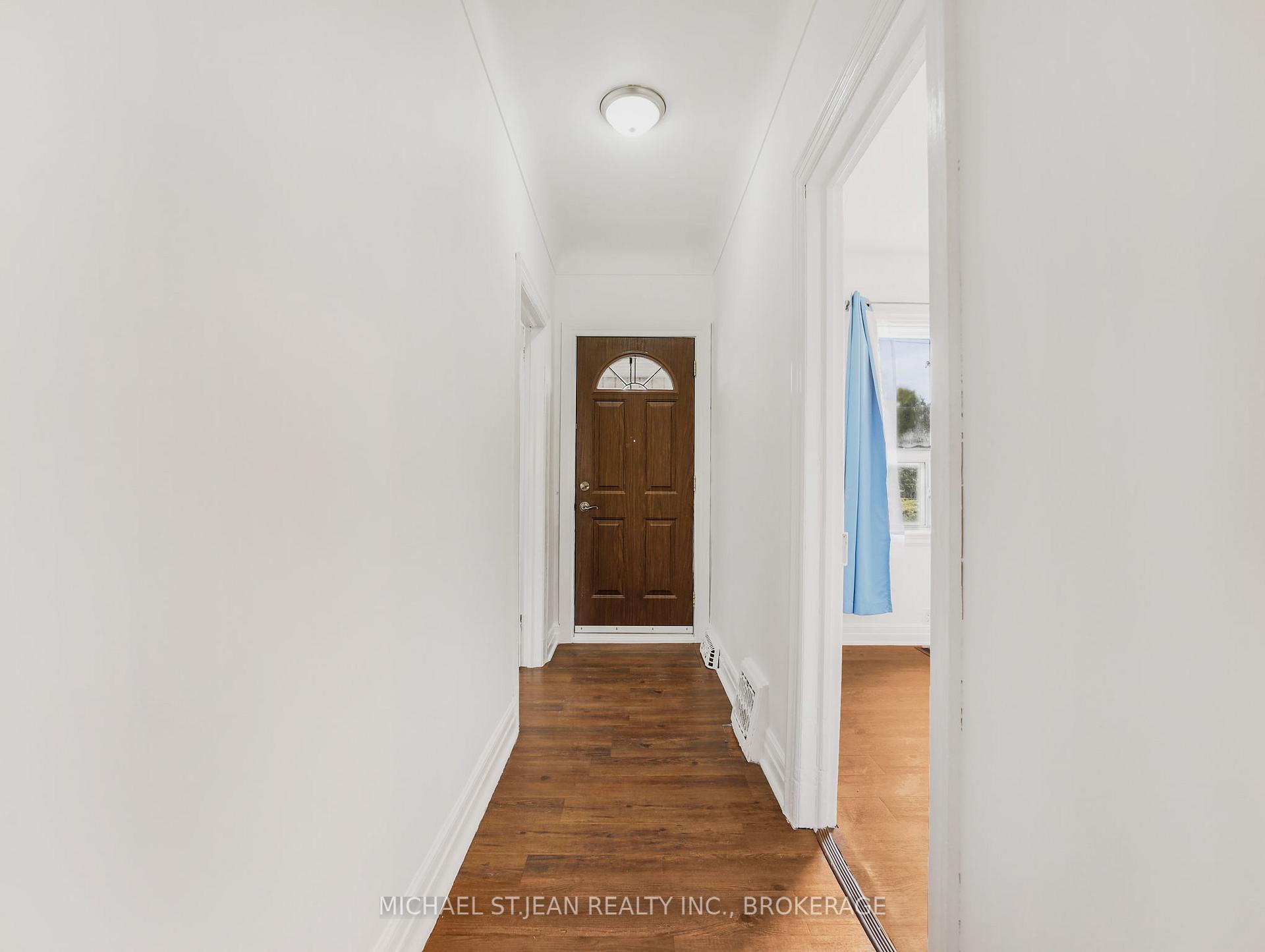 Photo 25 of 42 Ellis Avenue, Hamilton, Crown Point — HOMEH