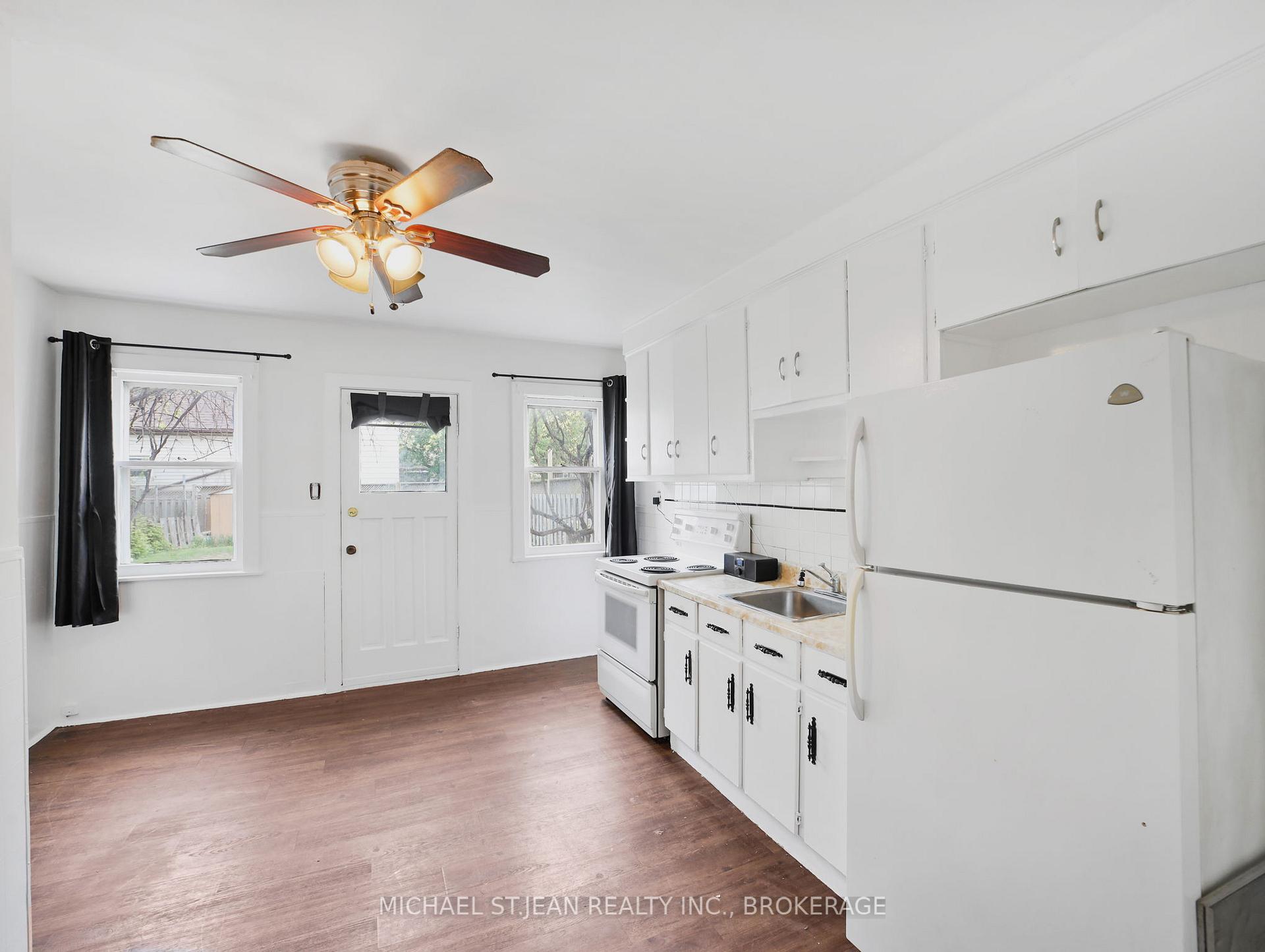 Photo 19 of 42 Ellis Avenue, Hamilton, Crown Point — HOMEH