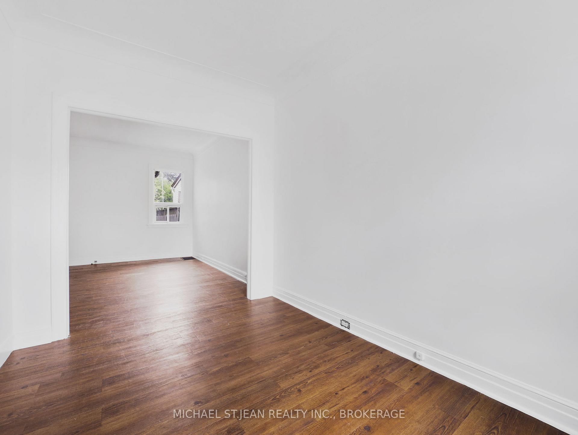 Photo 21 of 42 Ellis Avenue, Hamilton, Crown Point — HOMEH