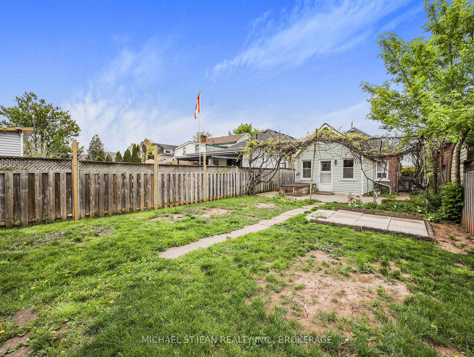 Photo 9 of 42 Ellis Avenue, Hamilton, Crown Point — HOMEH