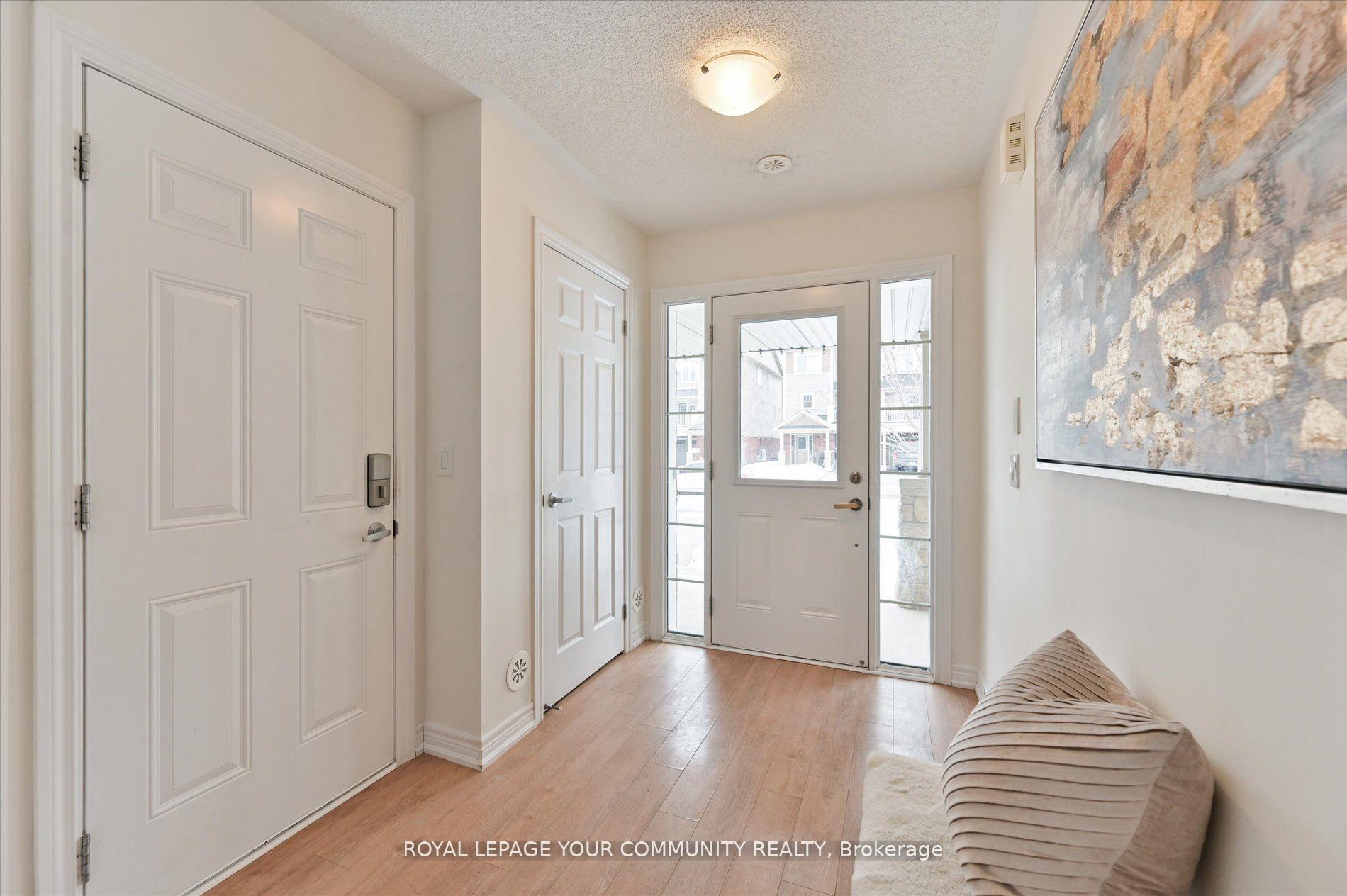 Photo 4 of 80 Tabaret Crescent, Oshawa, Windfields — HOMEH