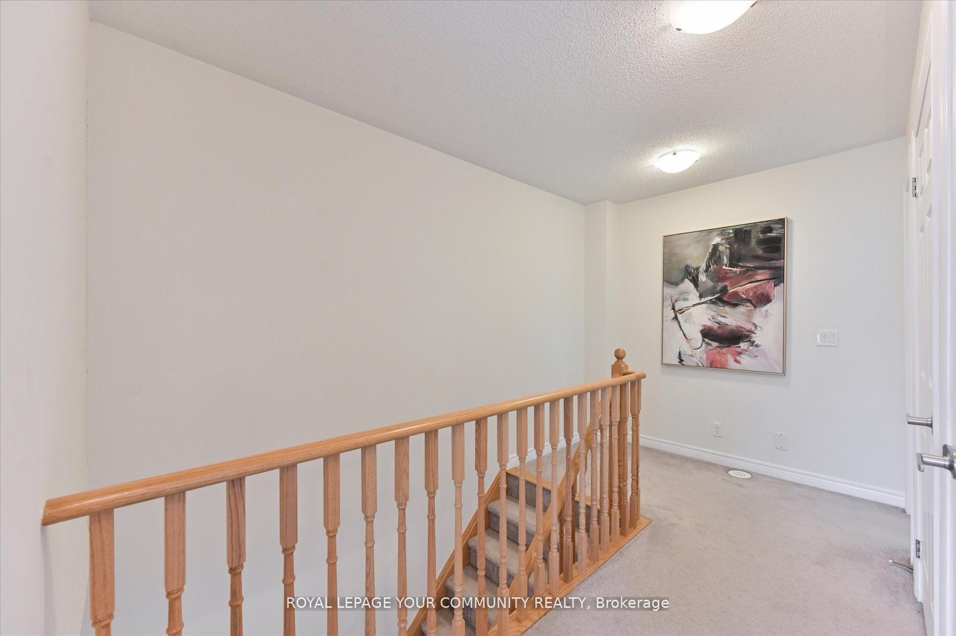 Photo 9 of 80 Tabaret Crescent, Oshawa, Windfields — HOMEH