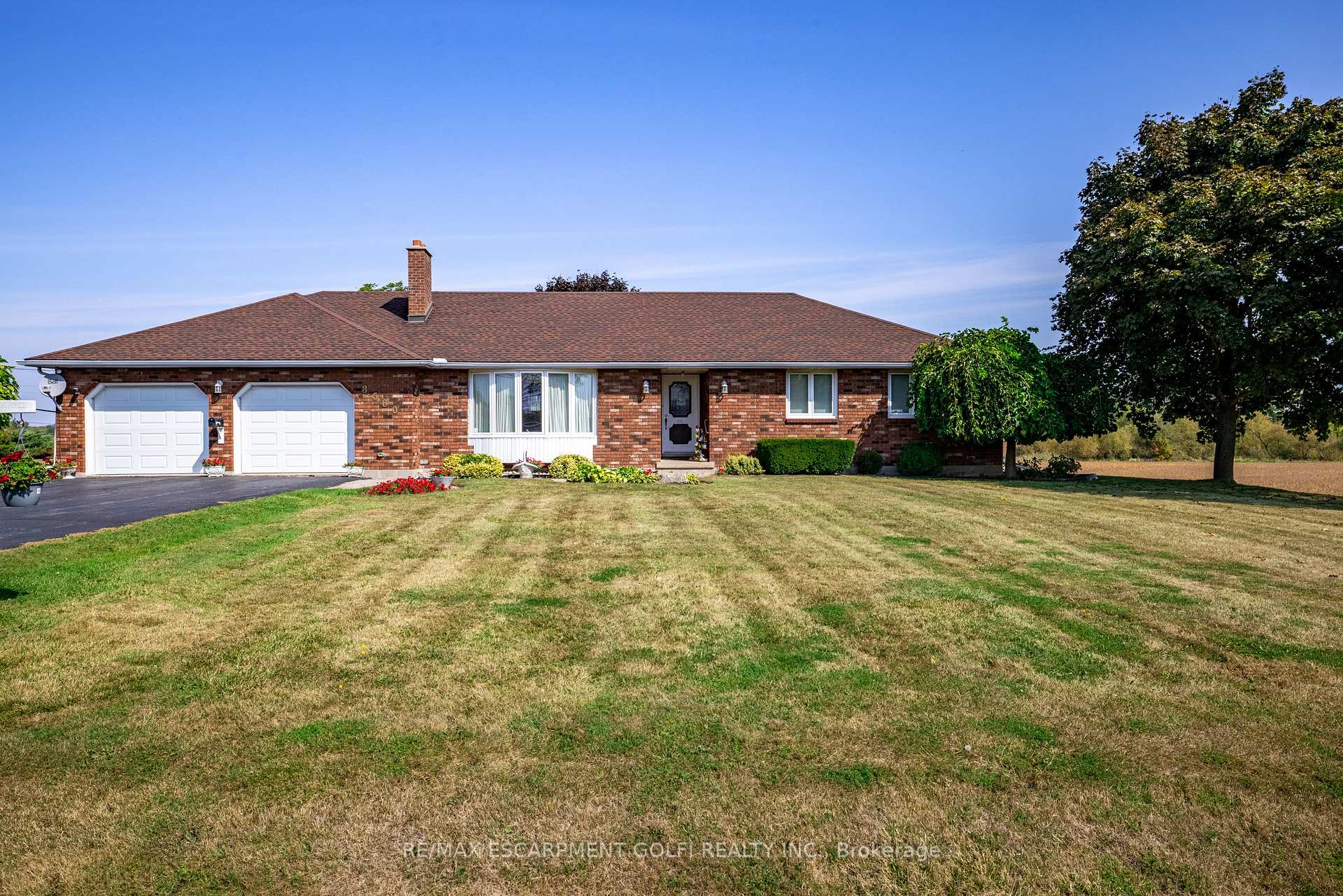 Photo 1 of 8560 Leeming Road, Hamilton, Mount Hope — HOMEH