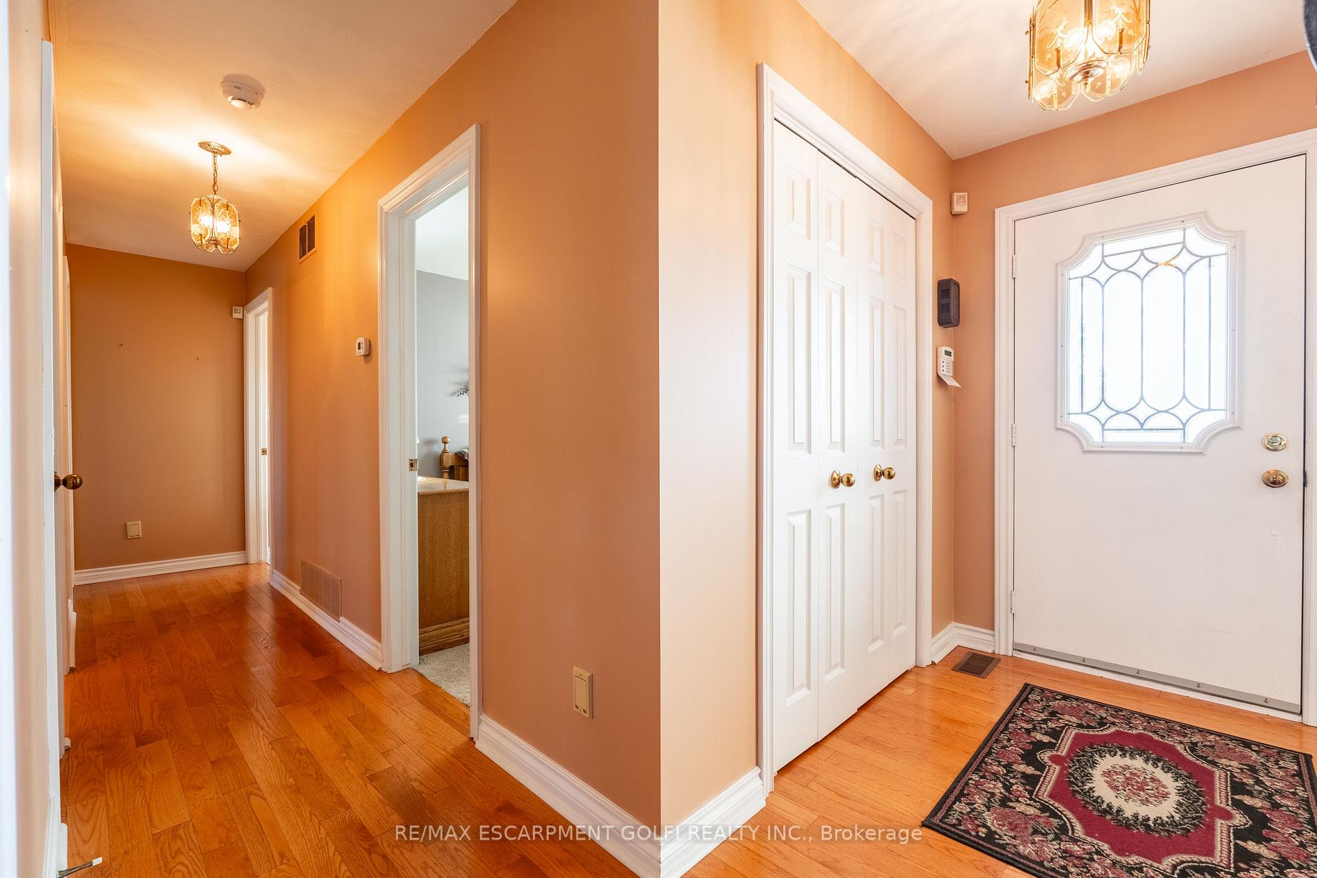 Photo 13 of 8560 Leeming Road, Hamilton, Mount Hope — HOMEH