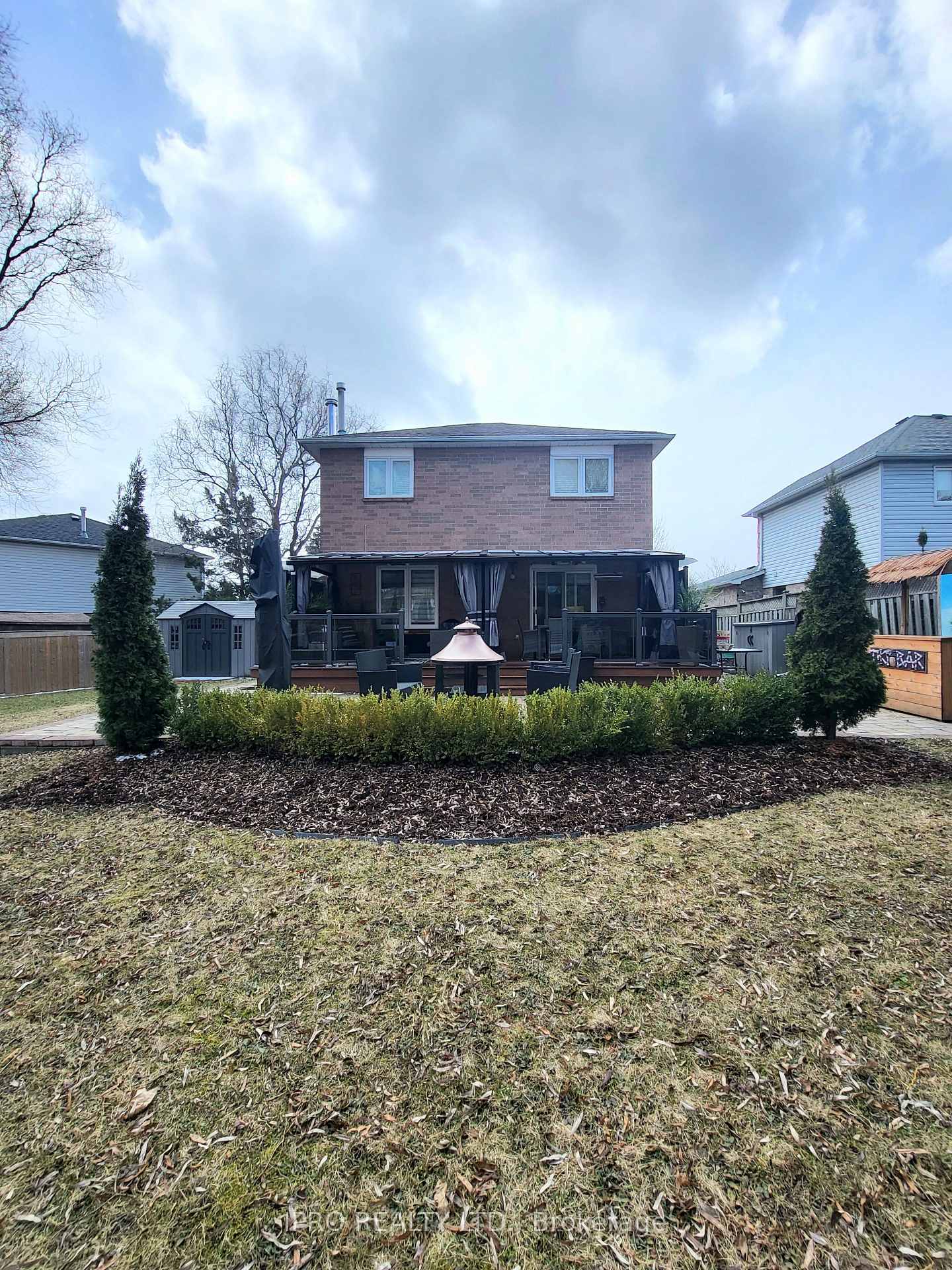 Photo 13 of 16 Smith Court, Caledon, Bolton East — HOMEH