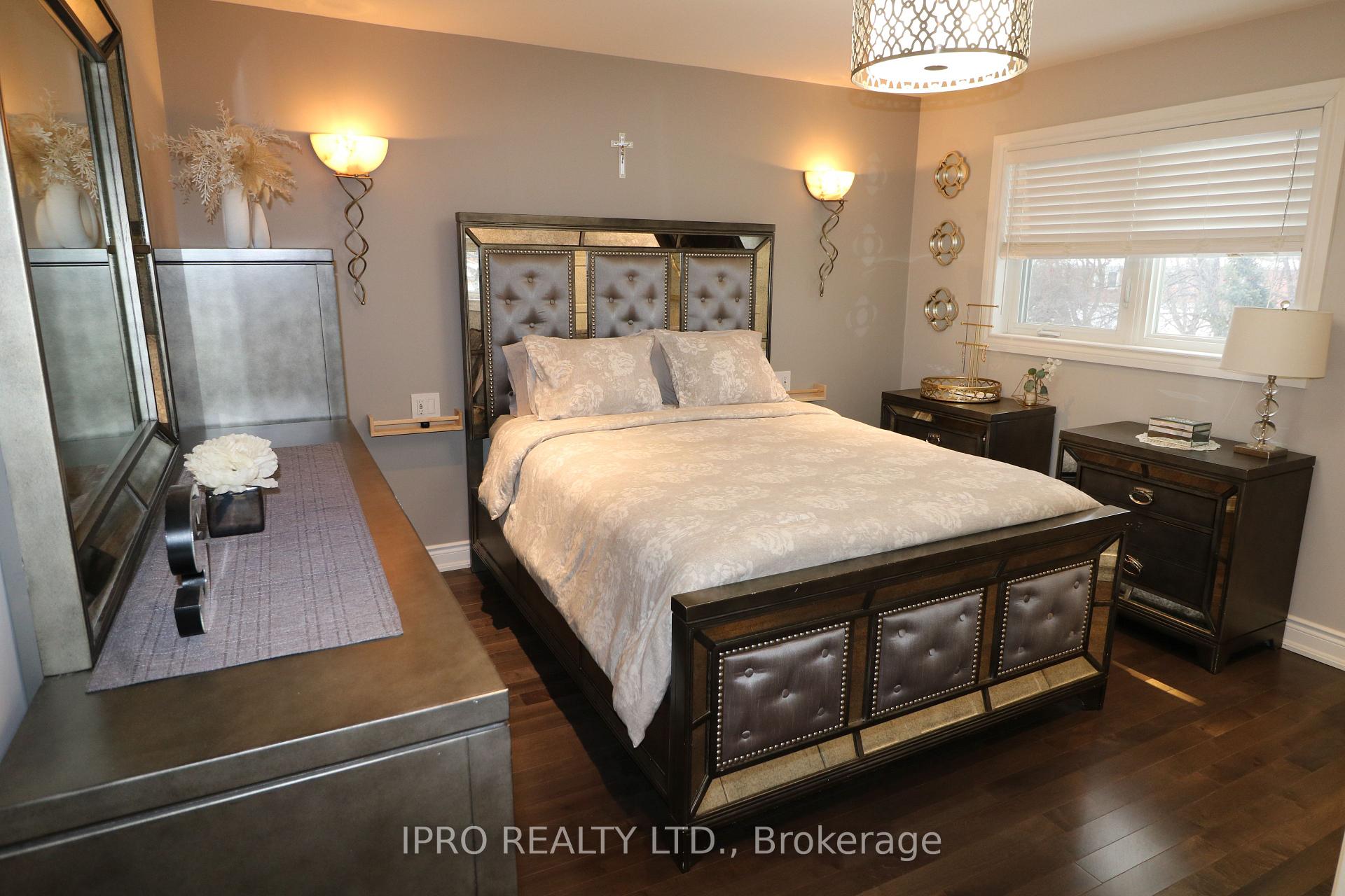 Photo 30 of 16 Smith Court, Caledon, Bolton East — HOMEH