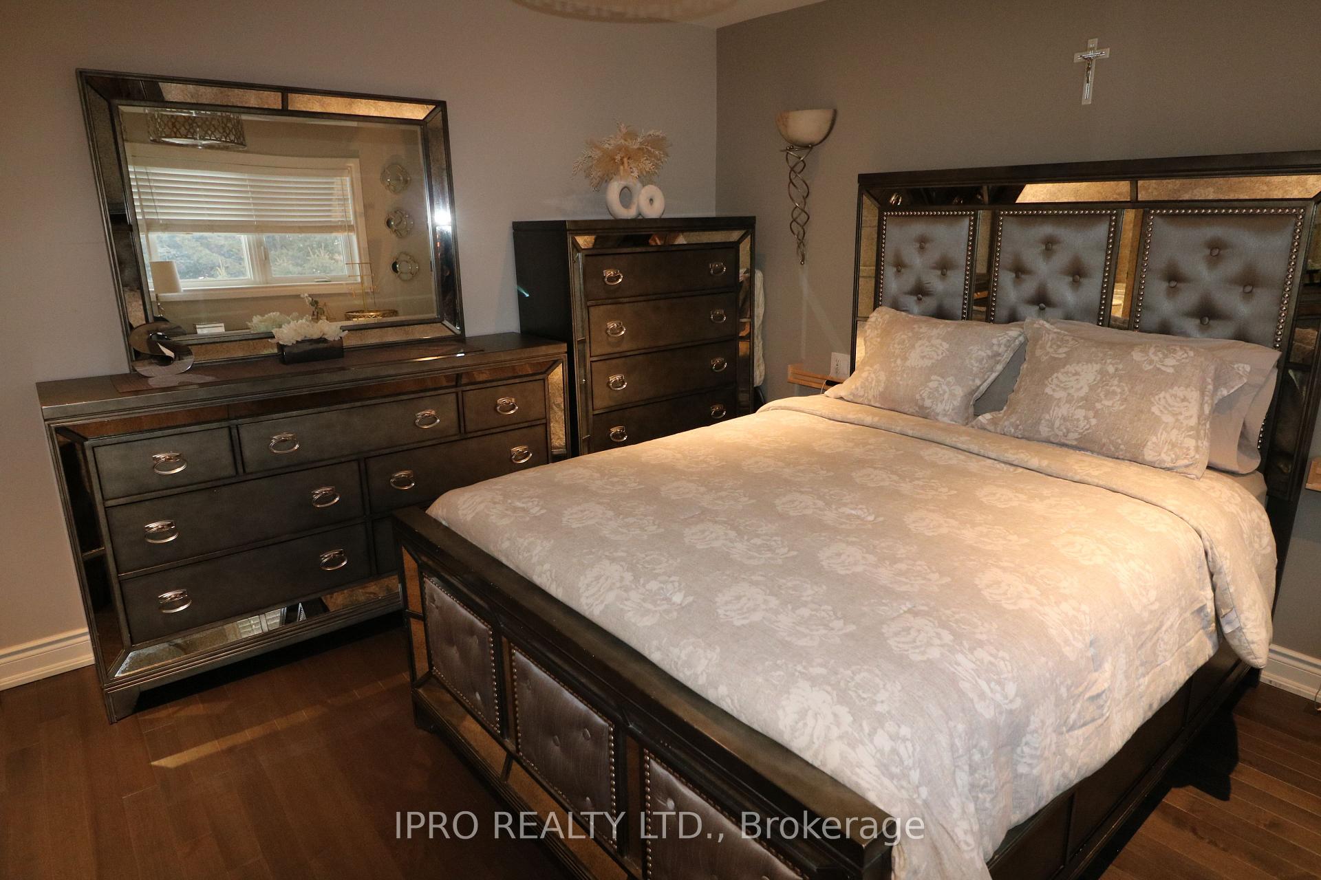 Photo 28 of 16 Smith Court, Caledon, Bolton East — HOMEH