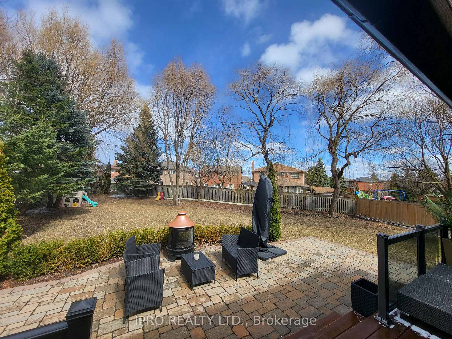 Photo 27 of 16 Smith Court, Caledon, Bolton East — HOMEH