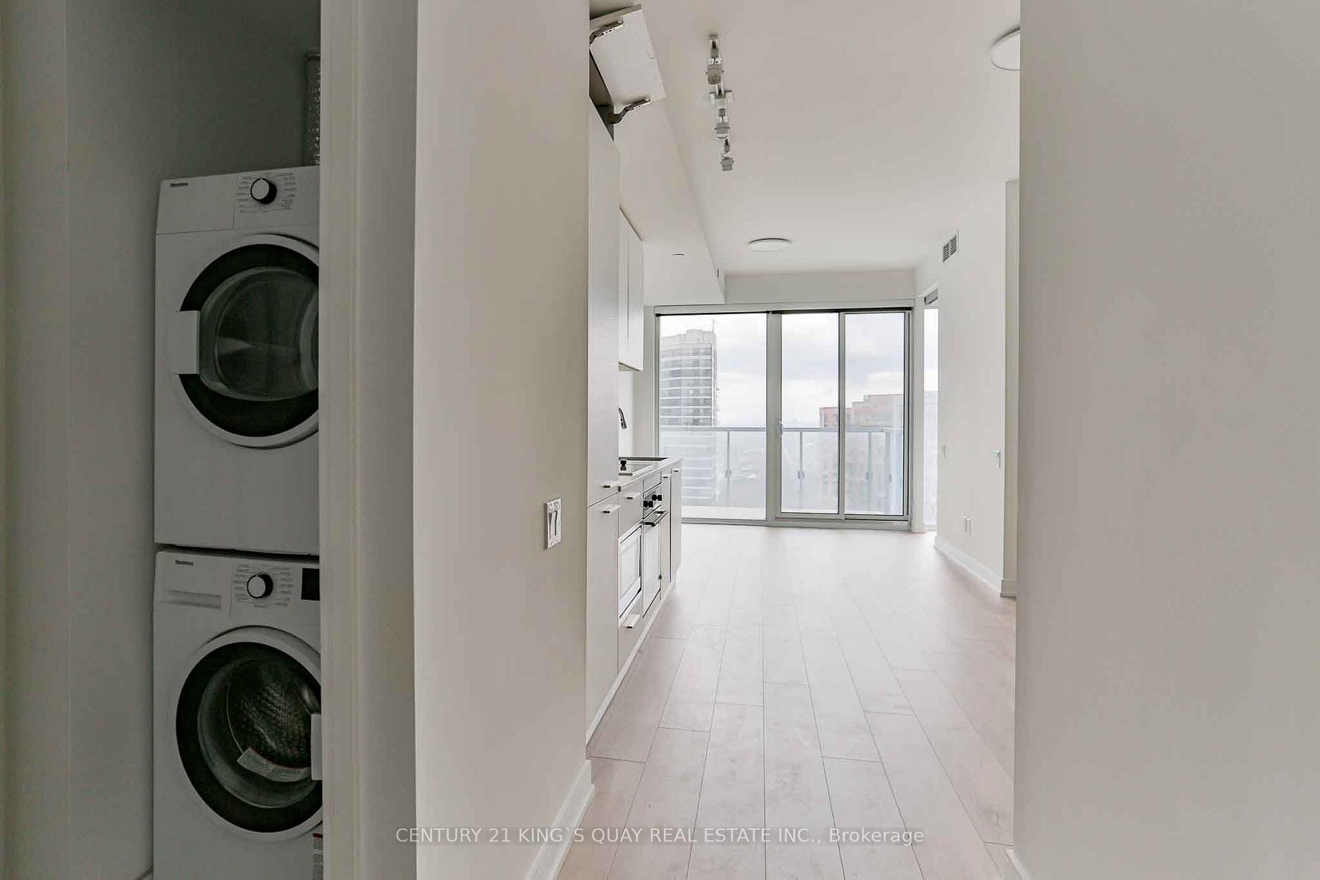 Photo 8 of Unit 2913, 3 Gloucester Street, Toronto, Church-Yonge Corridor — HOMEH