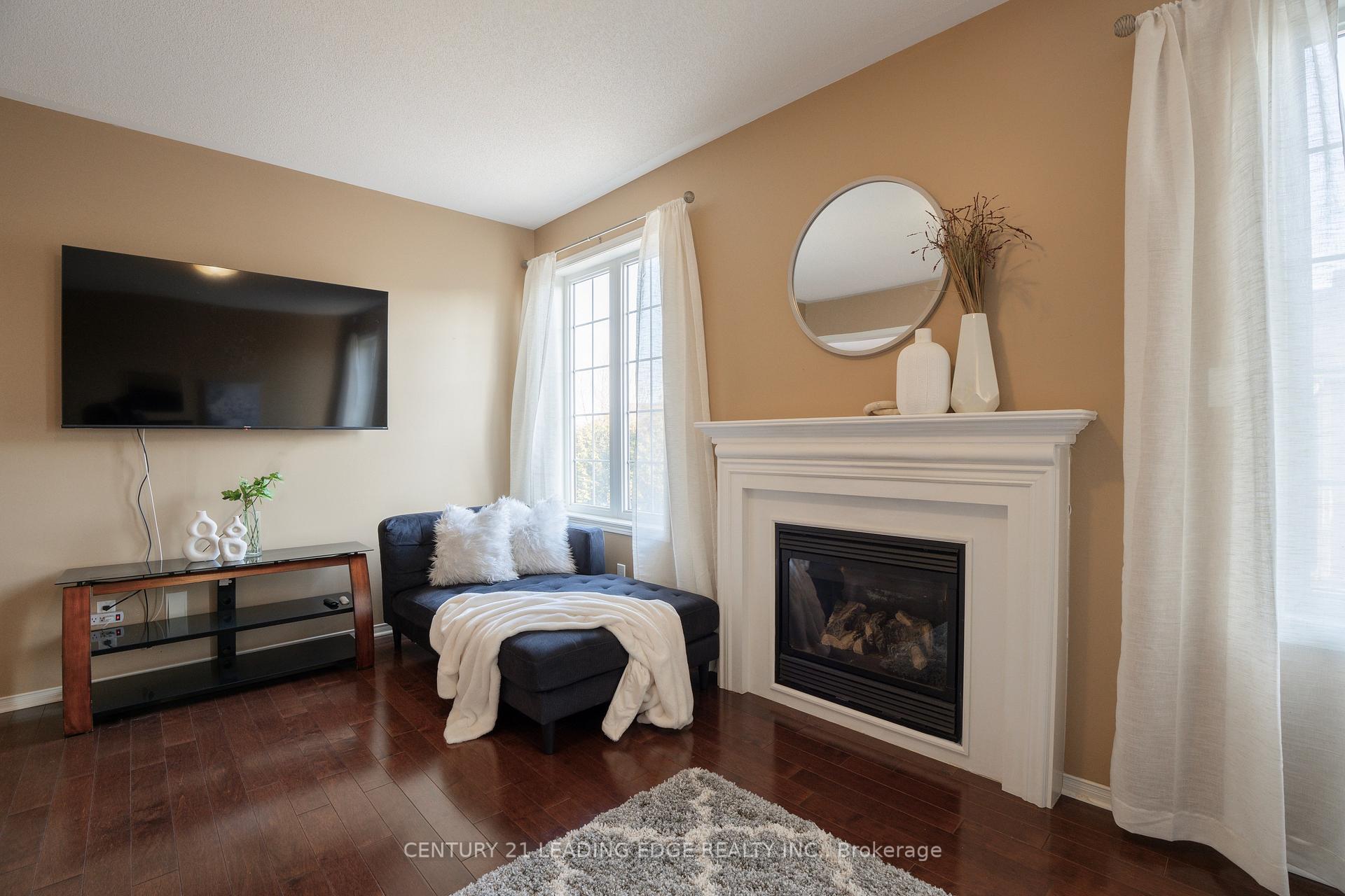 Photo 7 of 1305 Tall Pine Avenue, Oshawa, Pinecrest — HOMEH